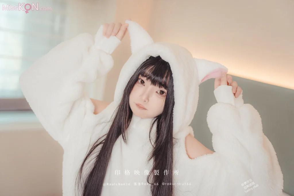 Coser@落落Raku: 8K 白衣小猫Kitten (44 photos + 2 videos) Coser@落落Raku: 8K 白衣小猫Kitten (44 photos + 2 videos)