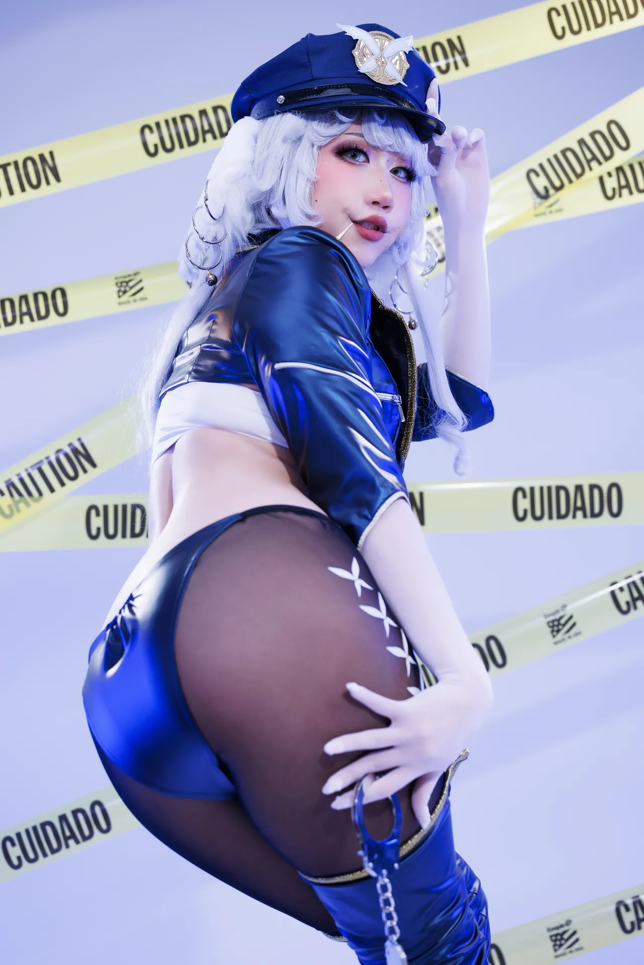 Danisaurz - Officer Shinano Danisaurz - Officer Shinano