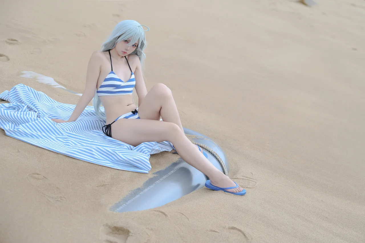G44 does not hurt the Phantom swimsuit G44 does not hurt the Phantom swimsuit