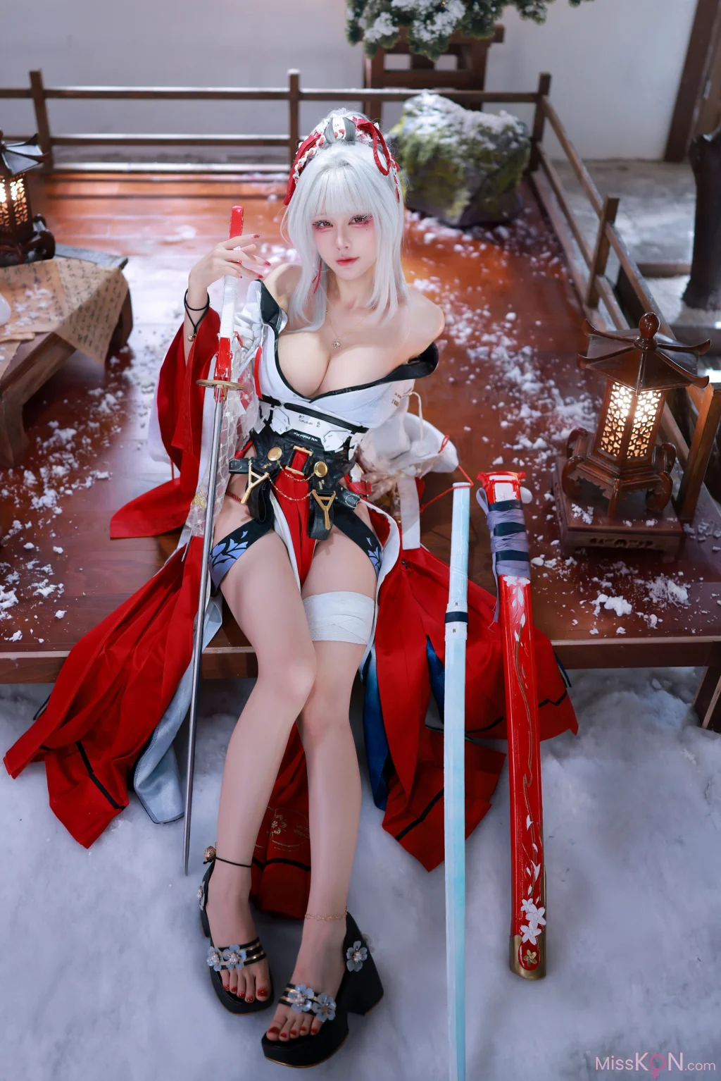 Coser@水淼Aqua: 鸣潮 绯雪 (51 photos) Coser@水淼Aqua: 鸣潮 绯雪 (51 photos)
