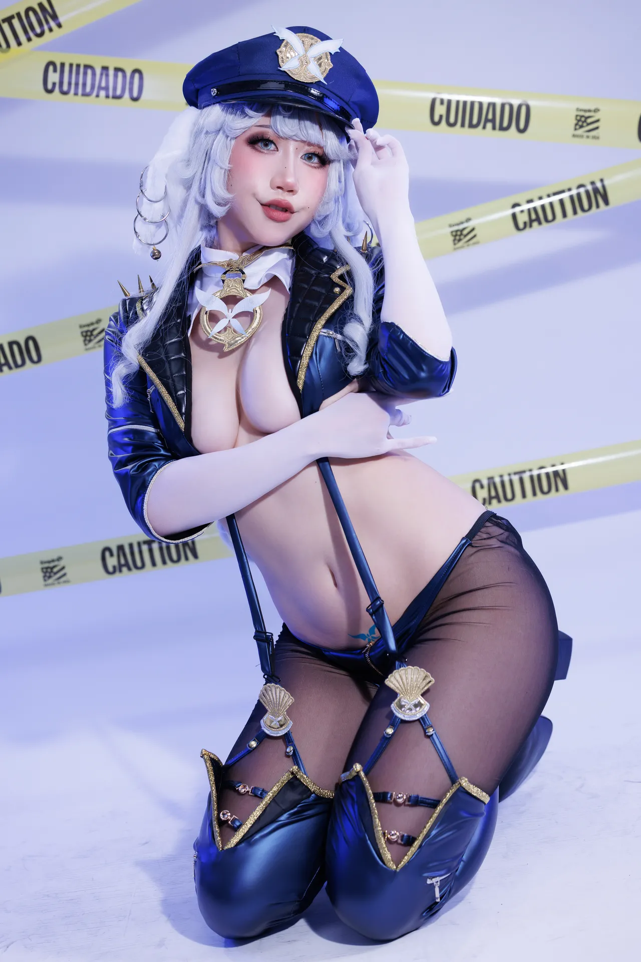 Danisaurz - Officer Shinano Danisaurz - Officer Shinano