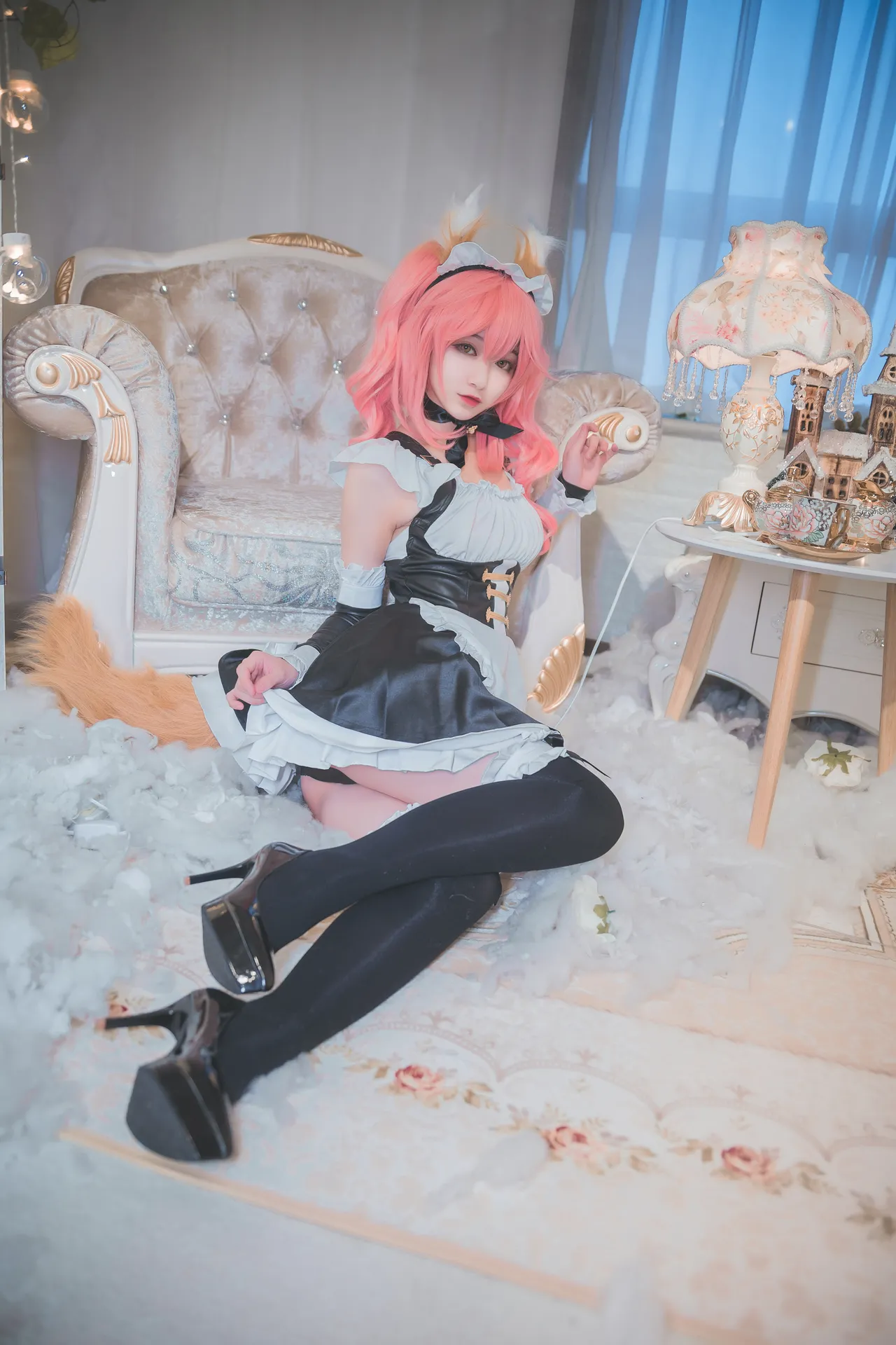 In front of Tamamo In front of Tamamo