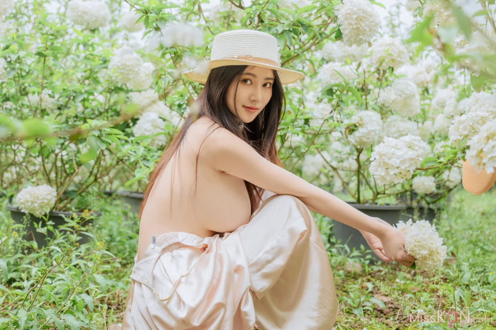 Coser@ Nnian: Wood Hydrangea (82 photos) Coser@ Nnian: Wood Hydrangea (82 photos)