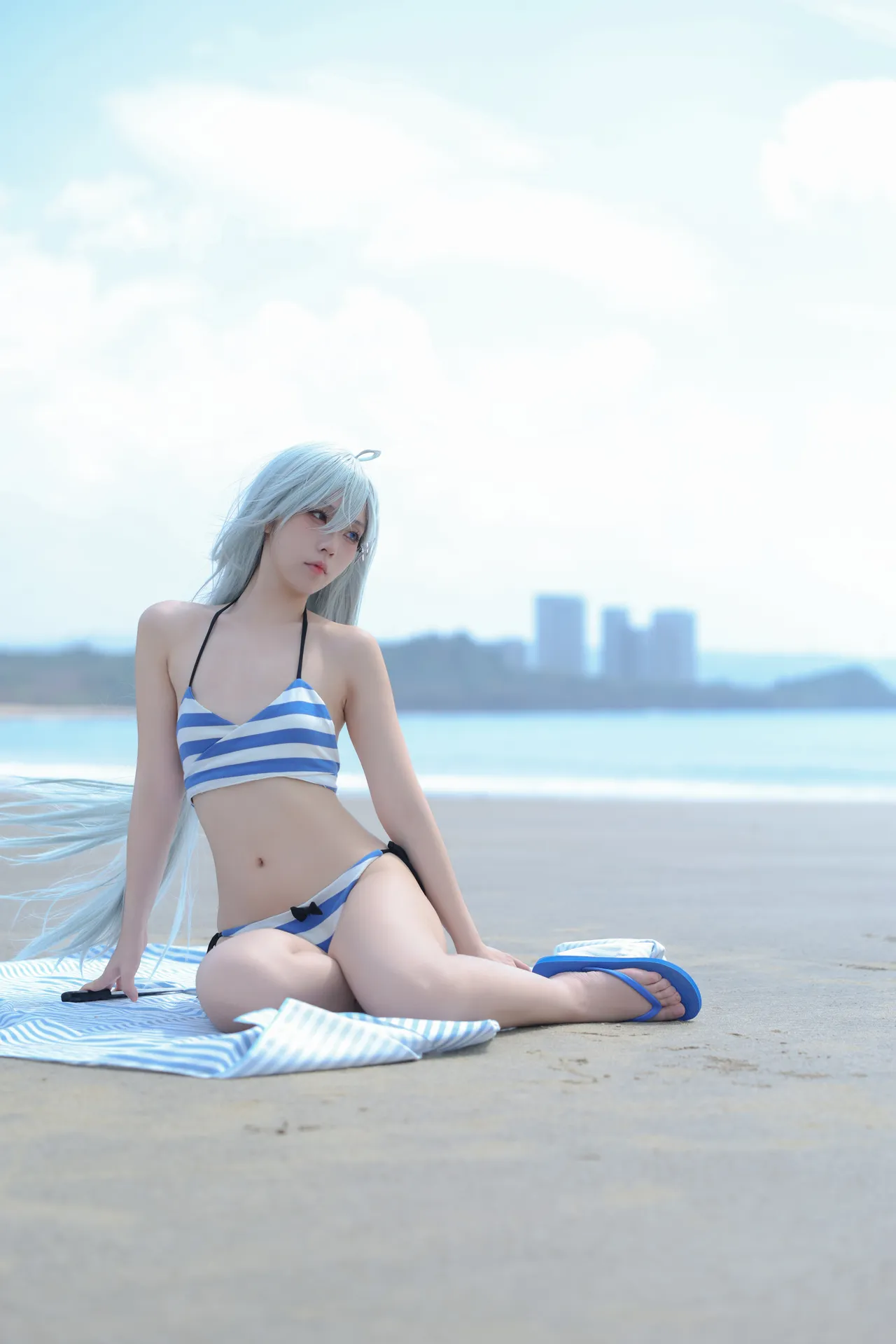 G44 does not hurt the Phantom swimsuit G44 does not hurt the Phantom swimsuit