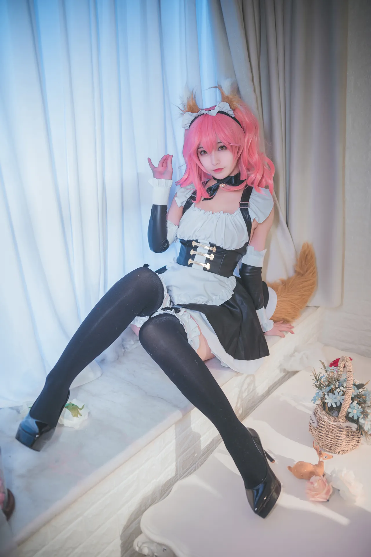 In front of Tamamo In front of Tamamo