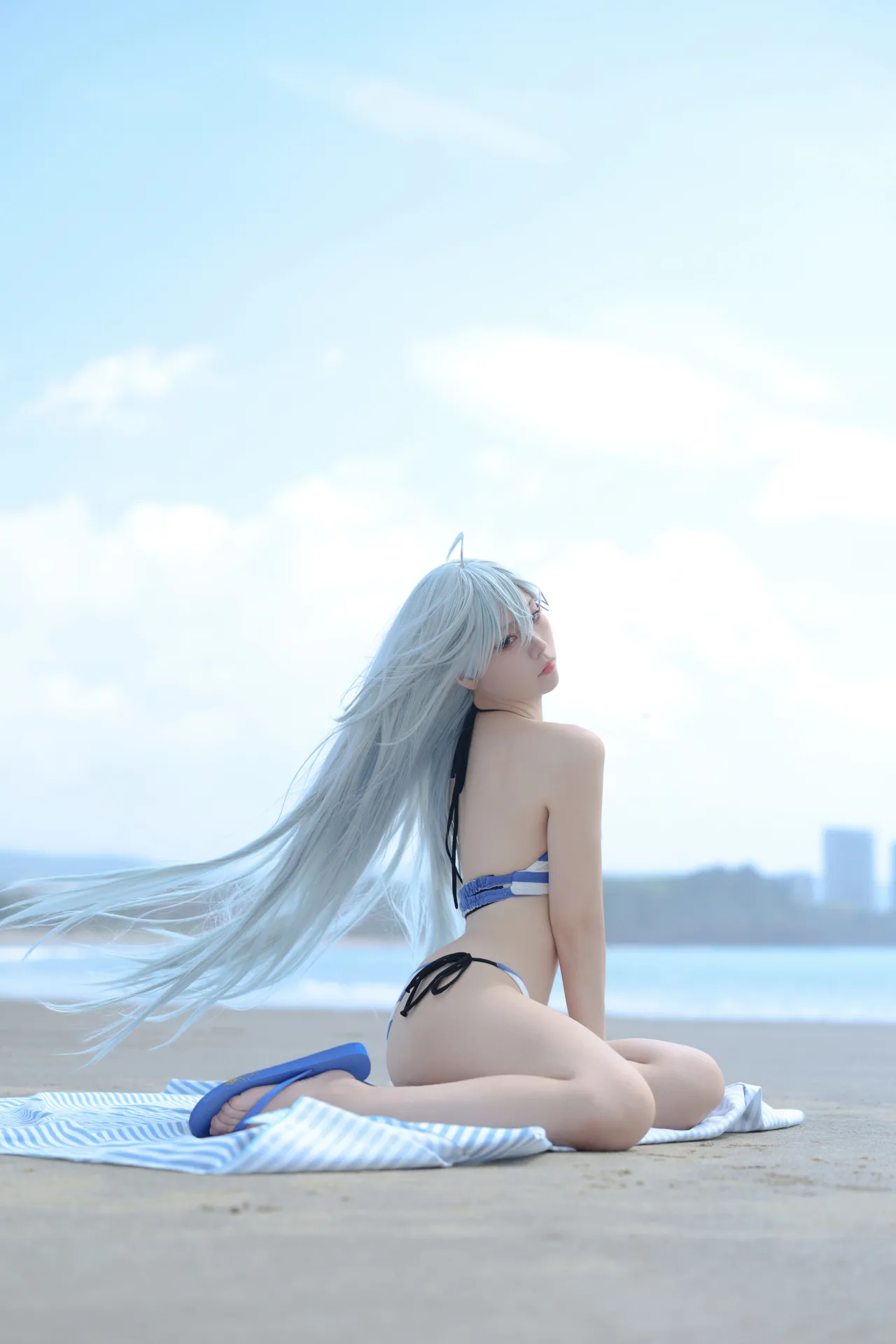 G44 does not hurt the Phantom swimsuit G44 does not hurt the Phantom swimsuit