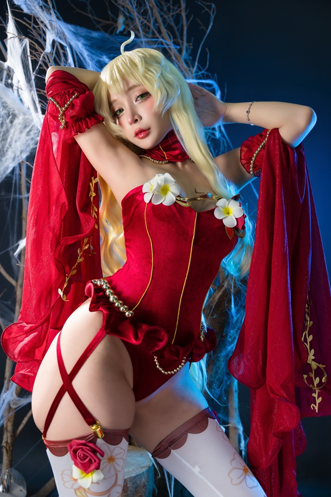 Umeko J – Little Red Riding Hood Umeko J – Little Red Riding Hood