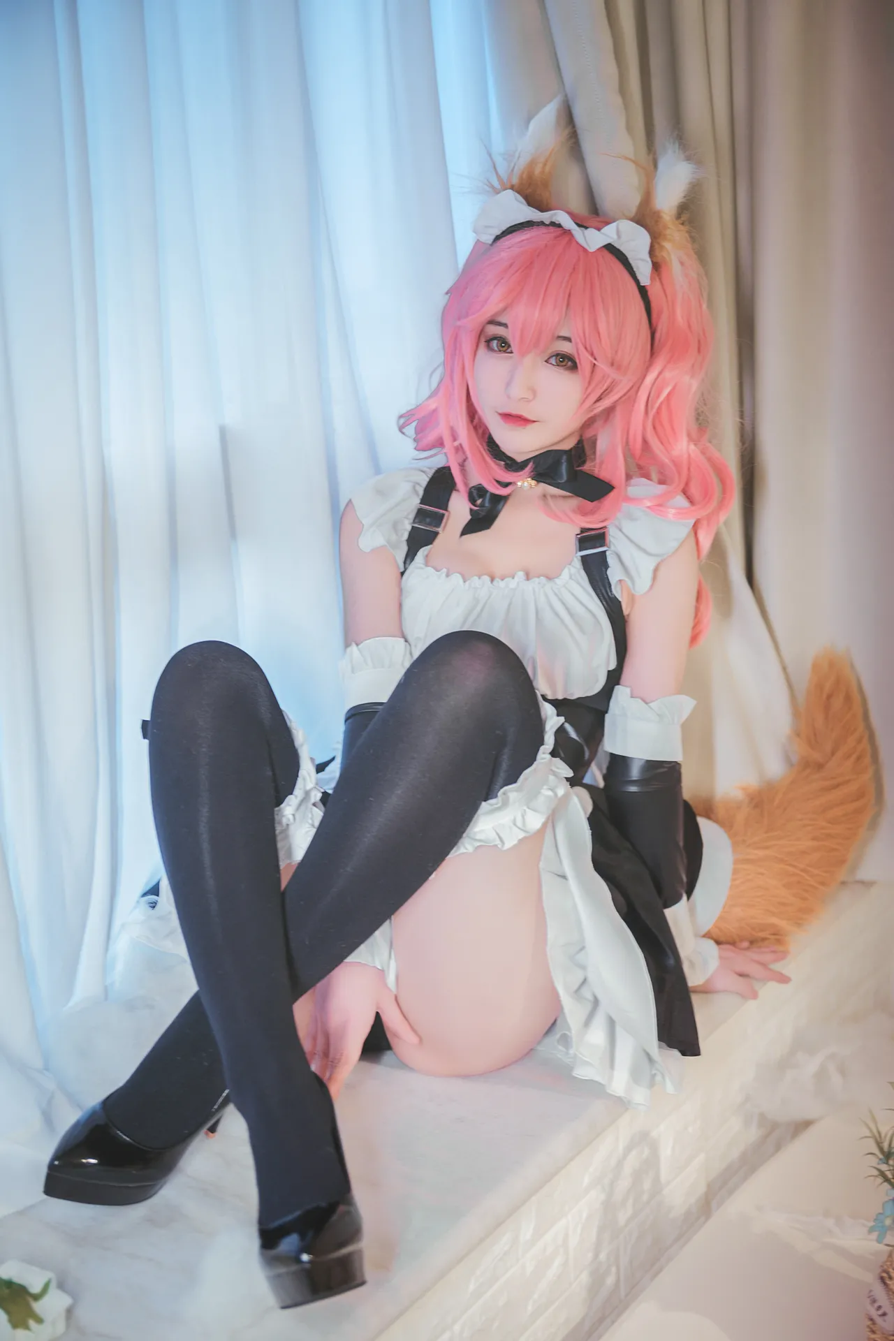 In front of Tamamo In front of Tamamo