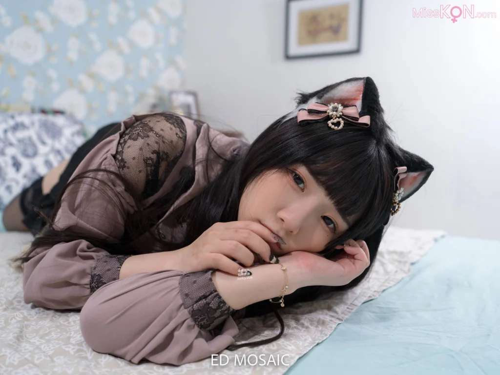 Kosar@落落: 地雷系少女 (52 photos + 1 video) Kosar@落落: 地雷系少女 (52 photos + 1 video)