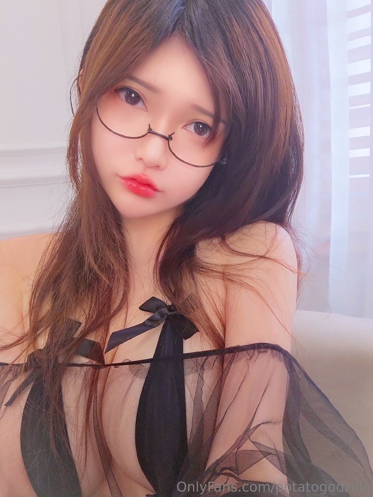 Potato Godzilla – Black Transparent Lingerie (OnlyFans Nude Oct 2024) Potato Godzilla – Black Transparent Lingerie (OnlyFans Nude Oct 2024)