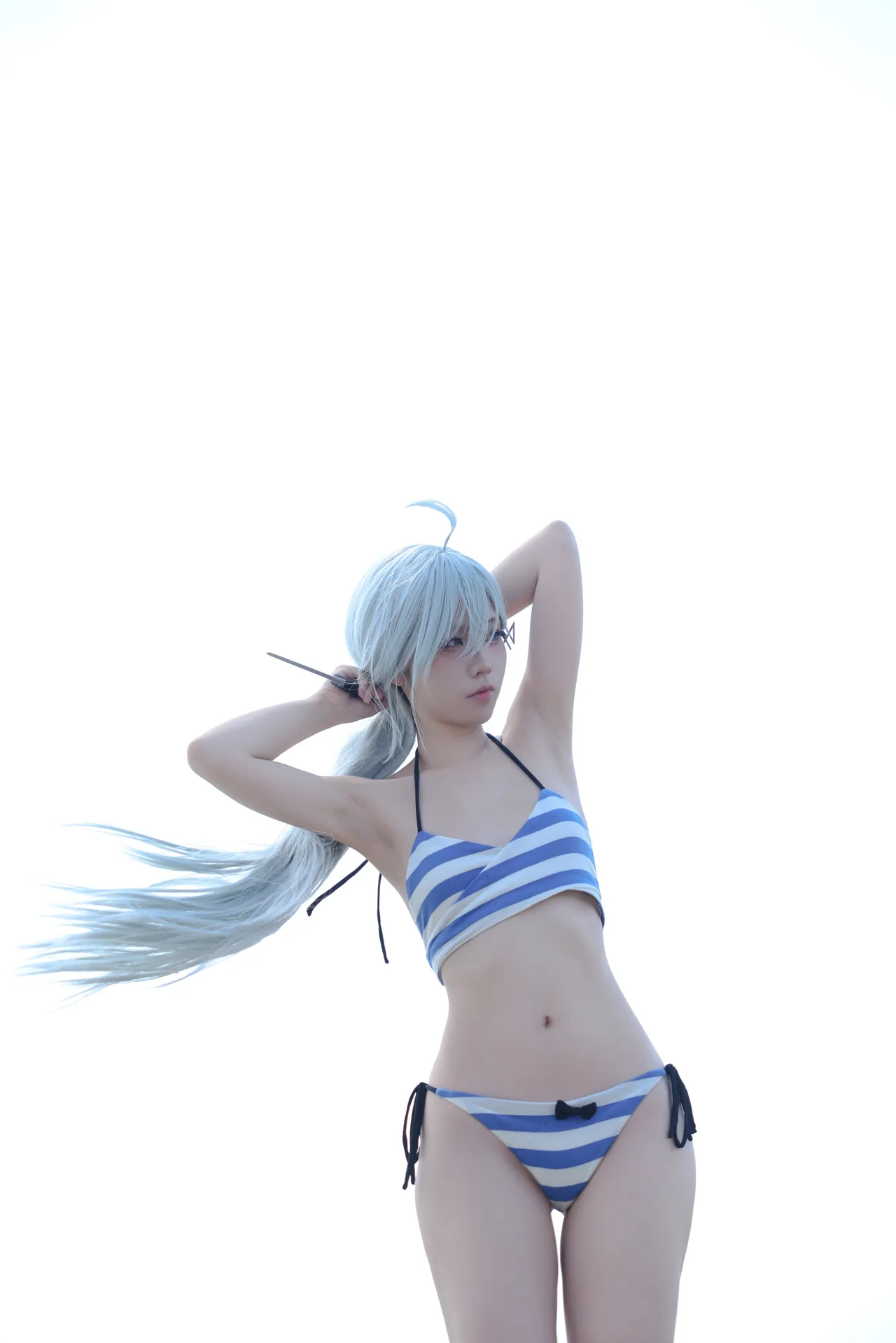 G44 does not hurt the Phantom swimsuit G44 does not hurt the Phantom swimsuit