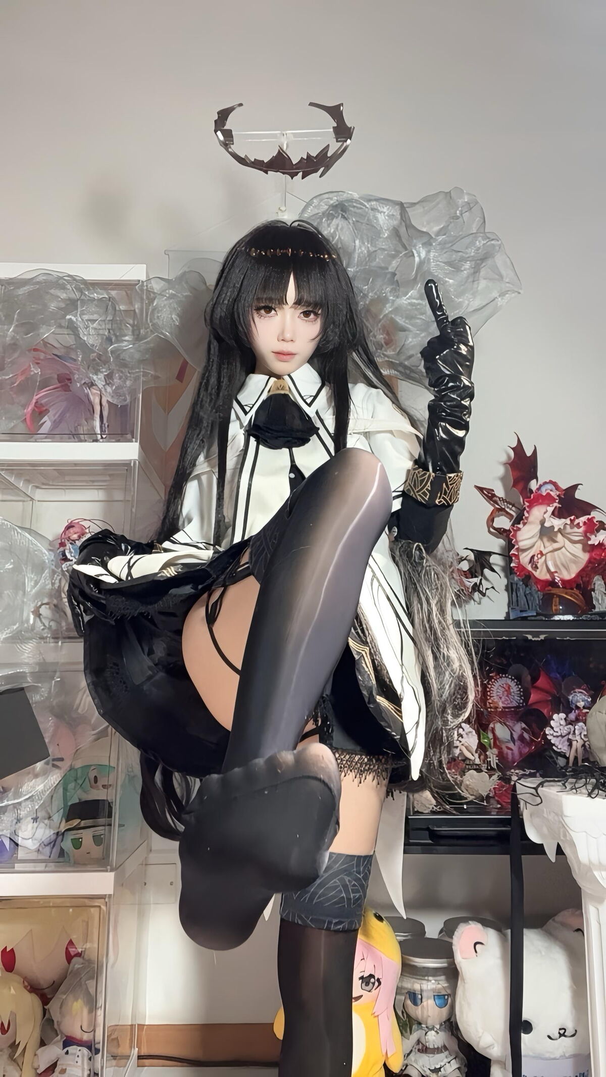 Coser@ White Oak Shirly - Arknights Arturo Part01 (66P - 28V) Coser@ White Oak Shirly - Arknights Arturo Part01 (66P - 28V)