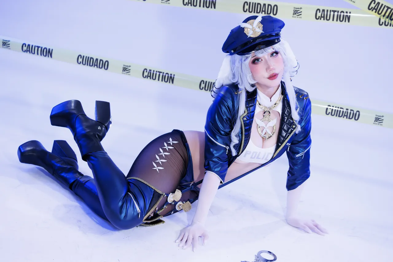 Danisaurz - Officer Shinano Danisaurz - Officer Shinano