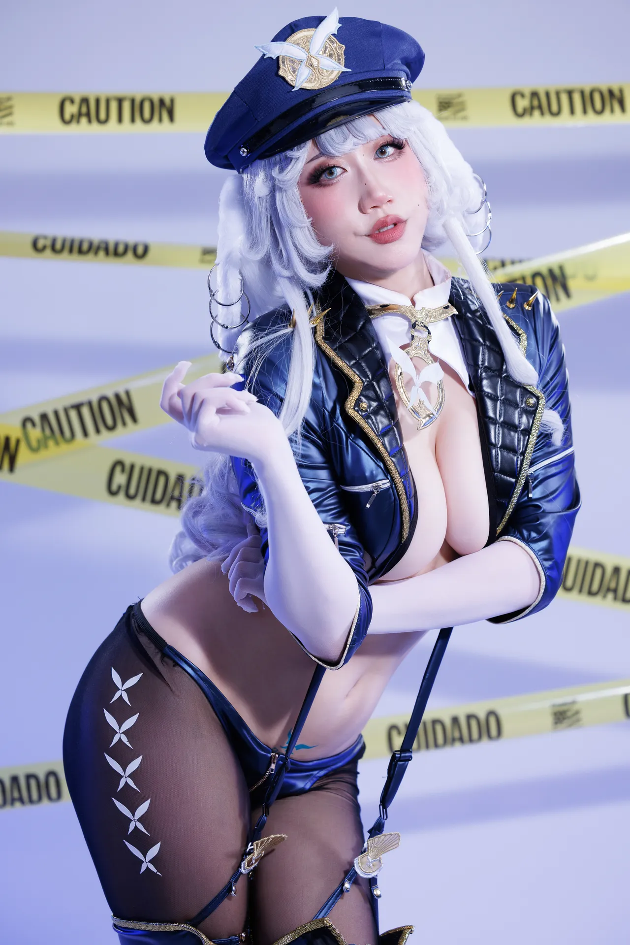 Danisaurz - Officer Shinano Danisaurz - Officer Shinano