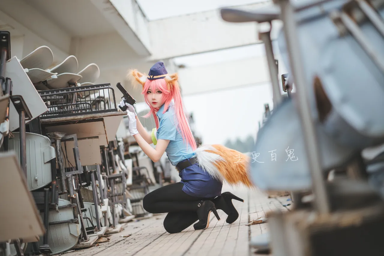 In front of Tamamo In front of Tamamo