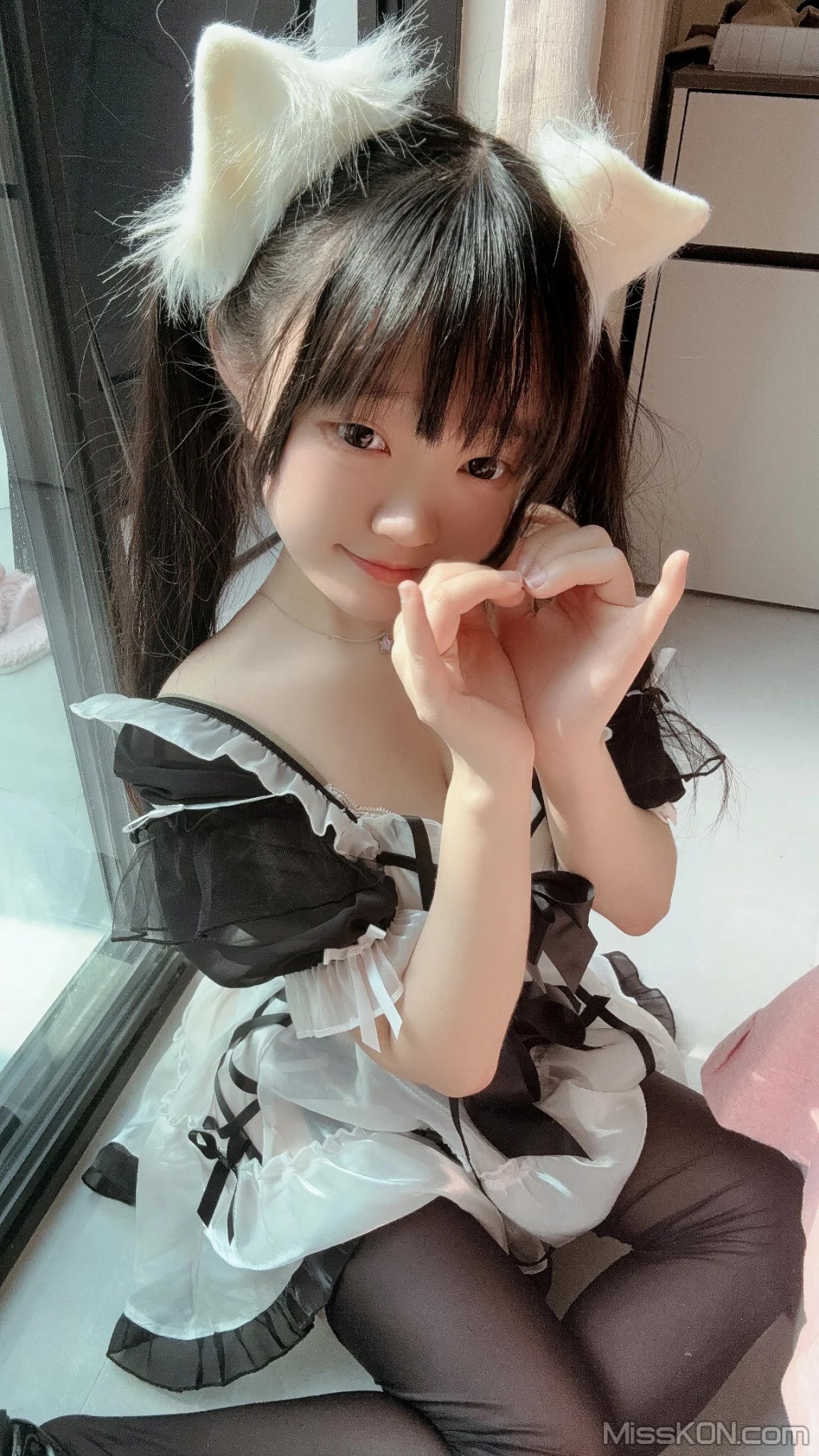 Coser@ Eiri Kamizawa: 主人喜欢这套吗 (63 photos + 11 videos) Coser@ Eiri Kamizawa: 主人喜欢这套吗 (63 photos + 11 videos)