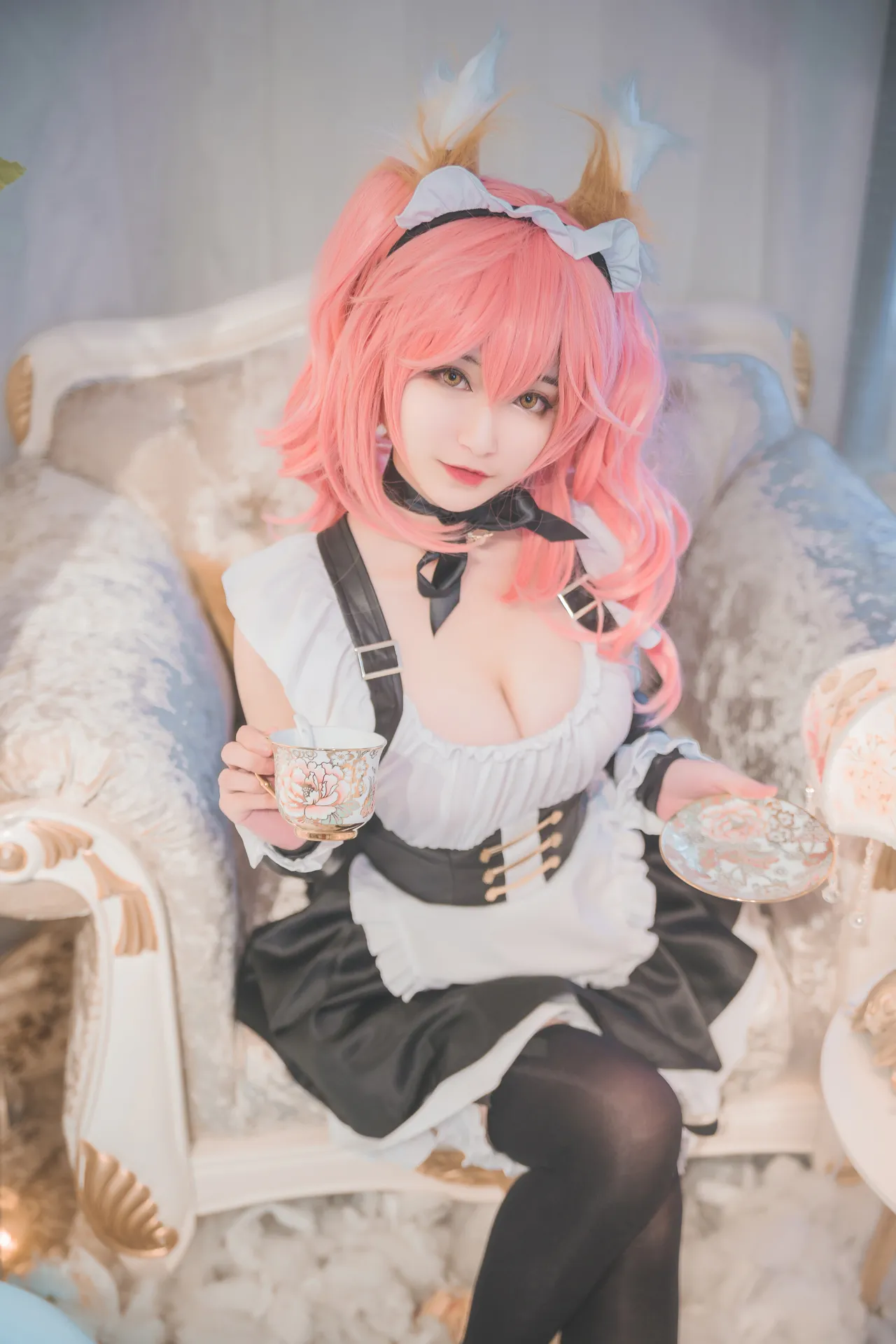 In front of Tamamo In front of Tamamo