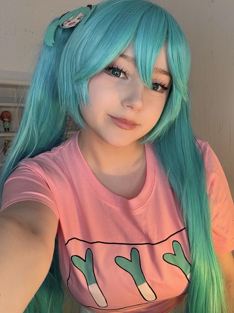 Upminaa - Miku 5 Upminaa - Miku 5