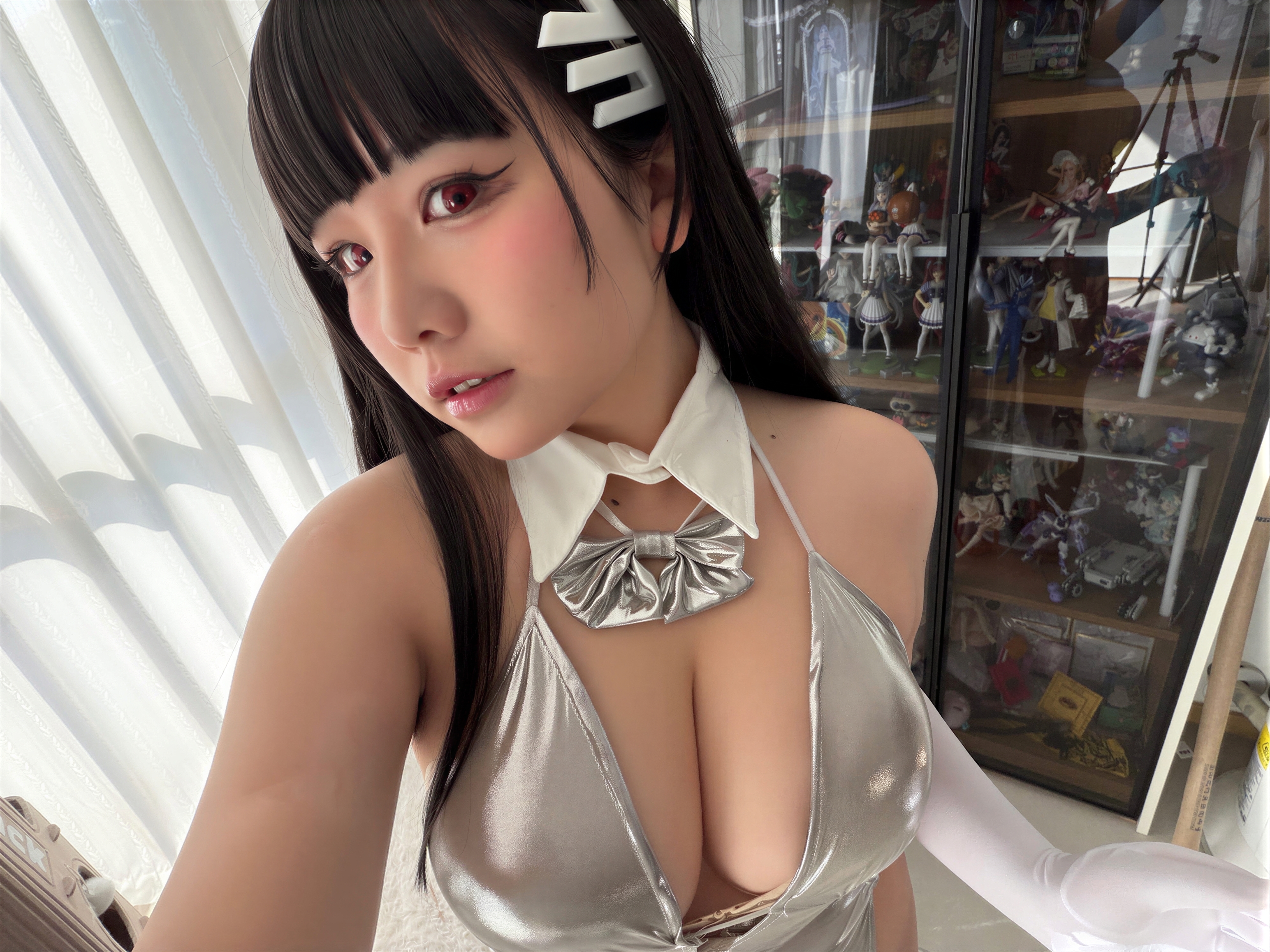 A Ban is very happy today - Blue Archive Tiaoyue Rion Silver Long Dress A Ban is very happy today - Blue Archive Tiaoyue Rion Silver Long Dress