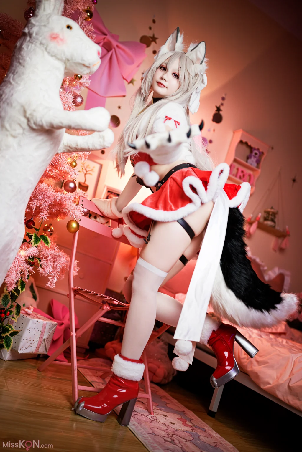 Coser@ Axue Xue: Christmas Evening Standing (53 photos) Coser@ Axue Xue: Christmas Evening Standing (53 photos)
