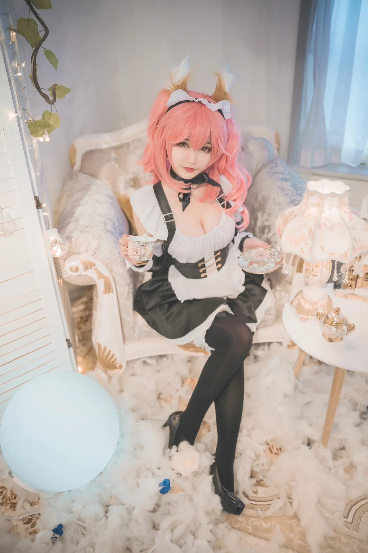 In front of Tamamo In front of Tamamo