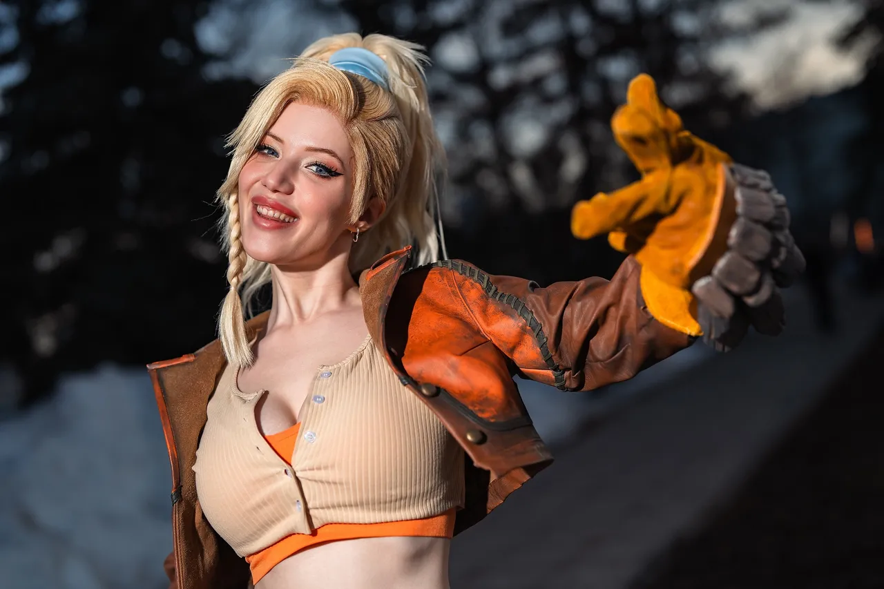 Lada Lyumos - Gemma (Monster Hunter) Lada Lyumos - Gemma (Monster Hunter)