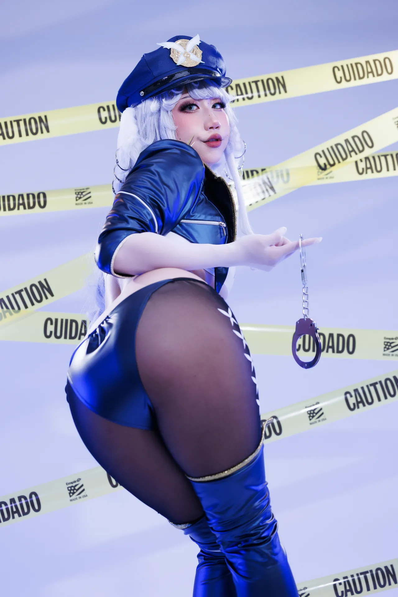 Danisaurz - Officer Shinano Danisaurz - Officer Shinano