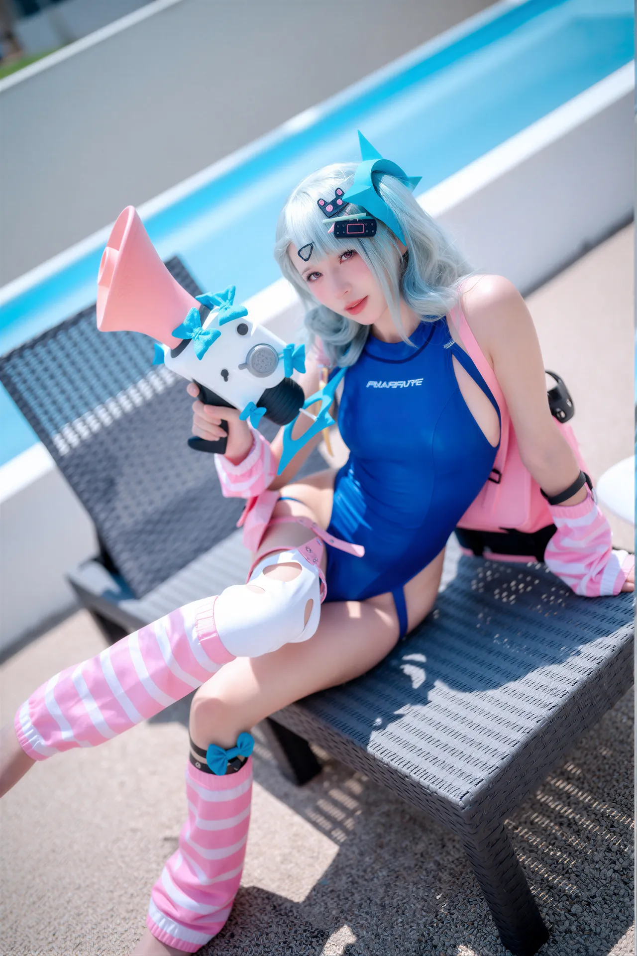 DJAWA Photo Luniie (루니) - Swimming Lessons Sunna DJAWA Photo Luniie (루니) - Swimming Lessons Sunna