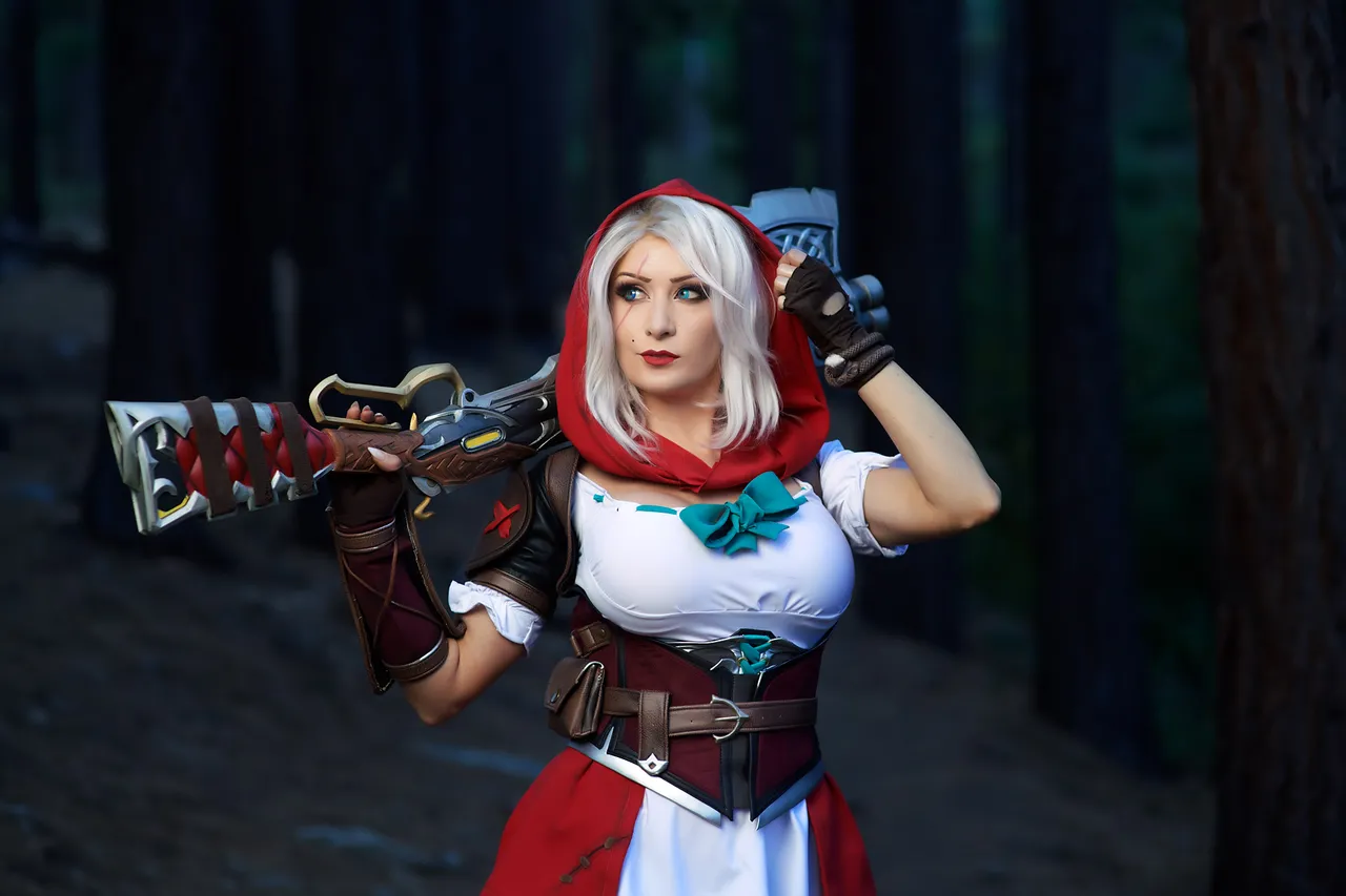 Kate Sarkissian - Little Red Riding Hood Kate Sarkissian - Little Red Riding Hood