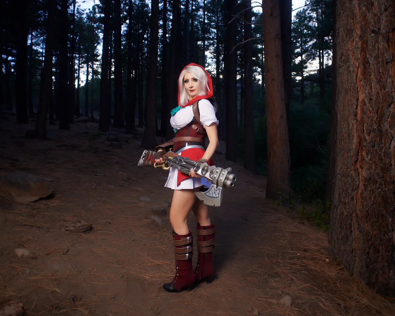 Kate Sarkissian - Little Red Riding Hood Kate Sarkissian - Little Red Riding Hood