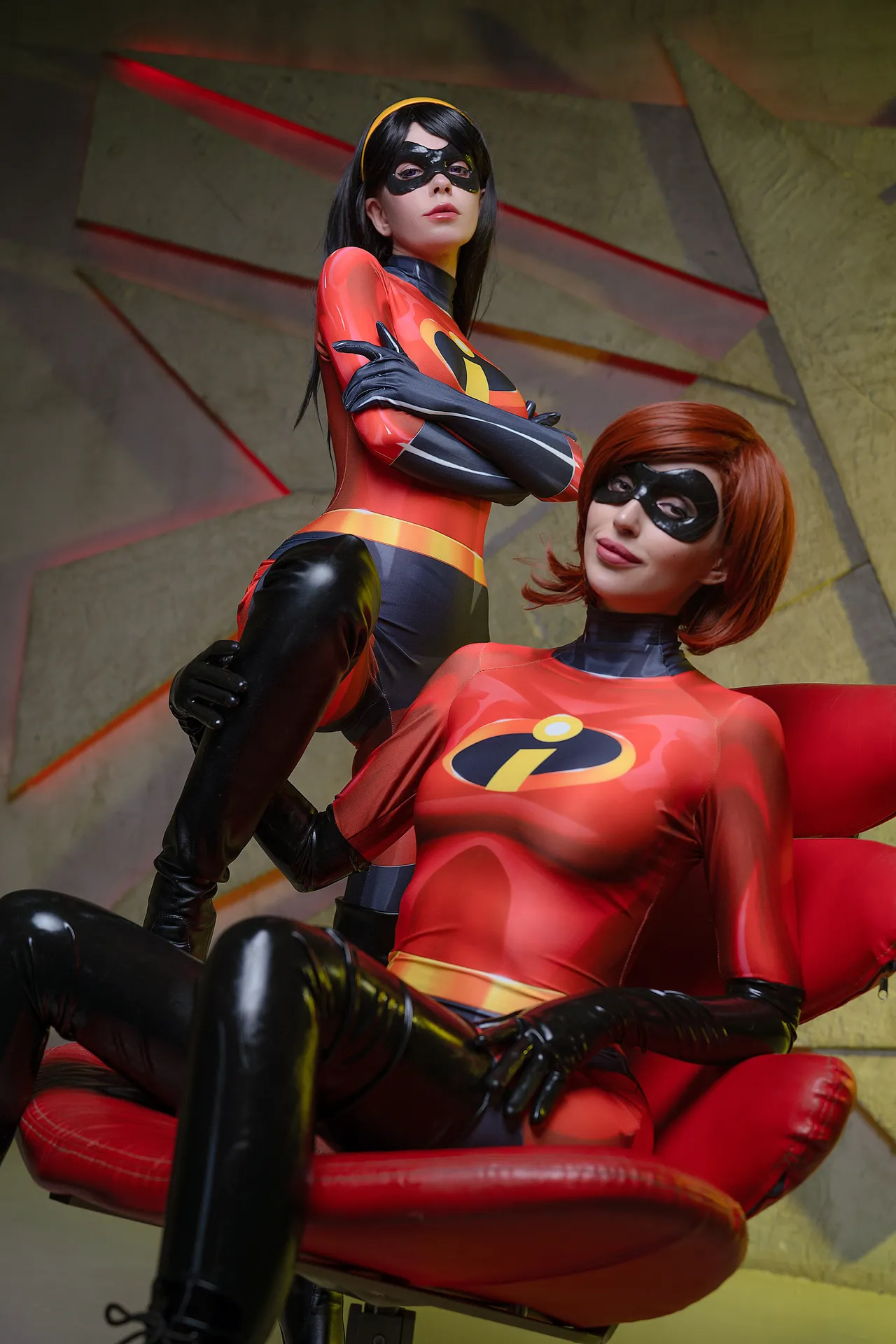 Lera Himera & Caterpillar Cos - Elastigirl and Violet Lera Himera & Caterpillar Cos - Elastigirl and Violet