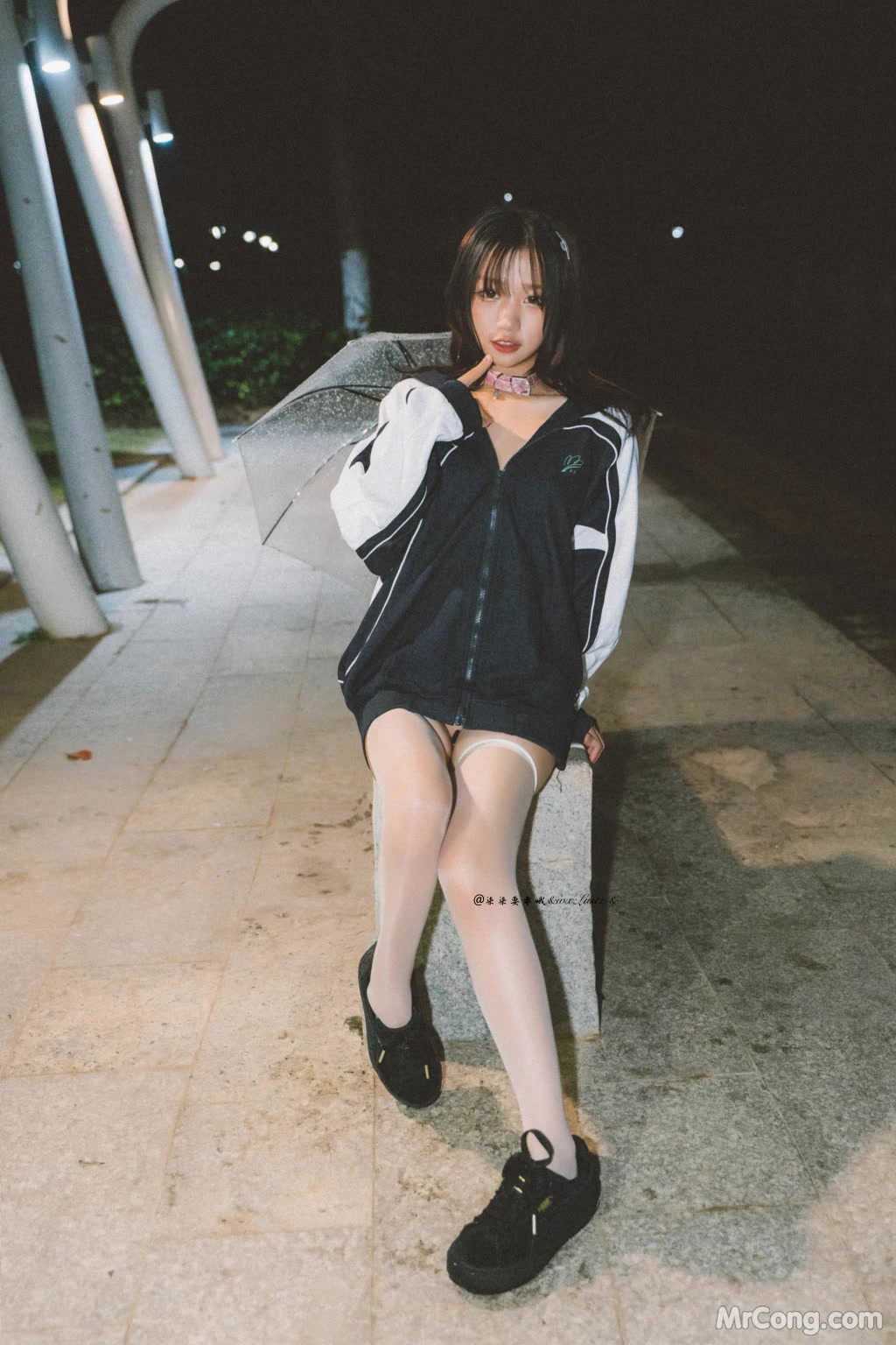 Coser@柒柒要乖哦: School Uniform (42 photos + 1 video) Coser@柒柒要乖哦: School Uniform (42 photos + 1 video)