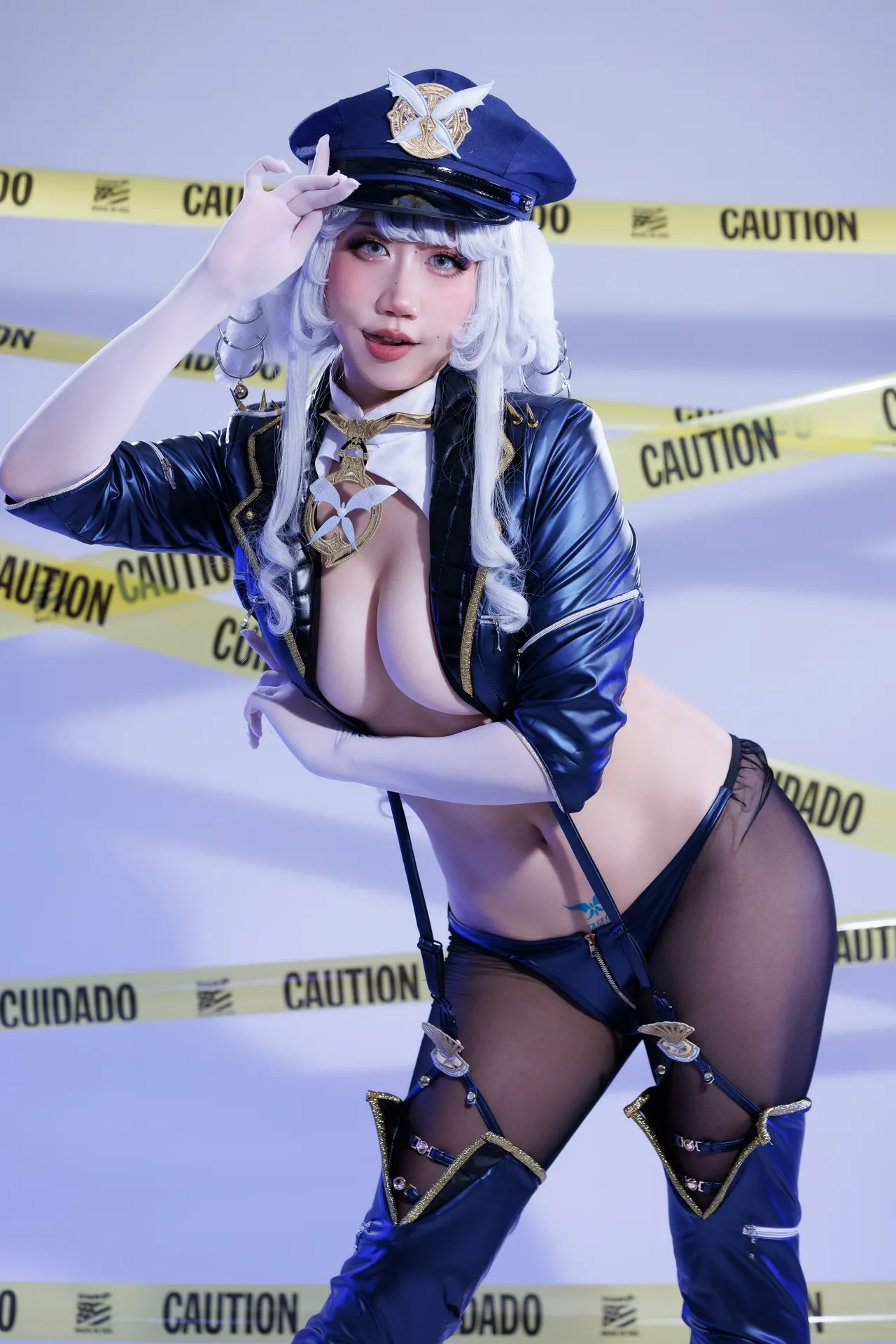 Danisaurz - Officer Shinano Danisaurz - Officer Shinano