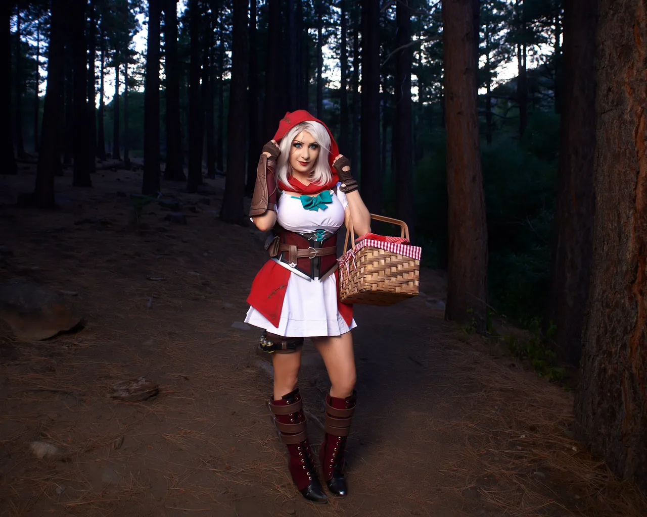 Kate Sarkissian - Little Red Riding Hood Kate Sarkissian - Little Red Riding Hood