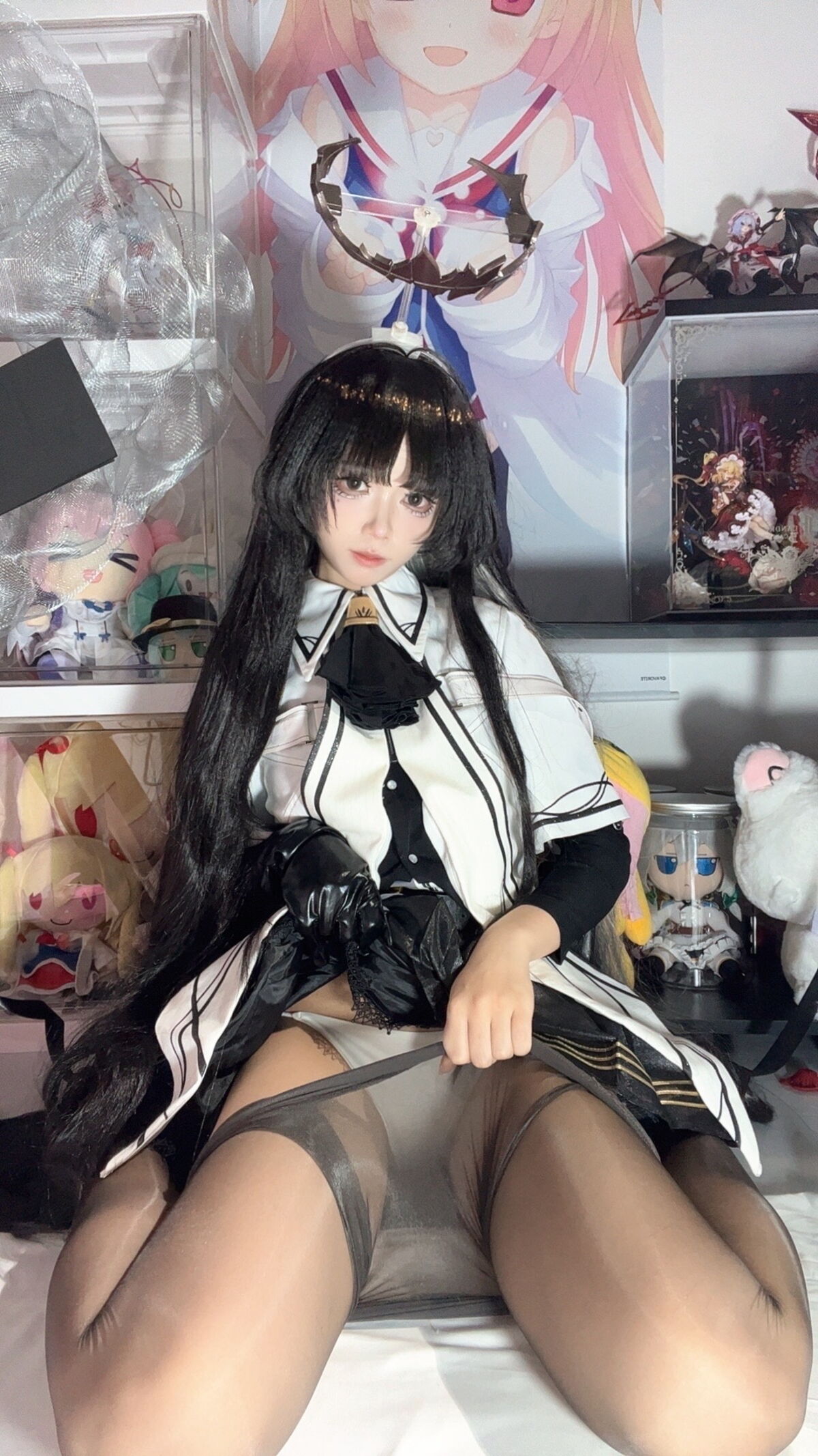 Coser@ White Oak Shirly - Arknights Arturo Part01 (66P - 28V) Coser@ White Oak Shirly - Arknights Arturo Part01 (66P - 28V)