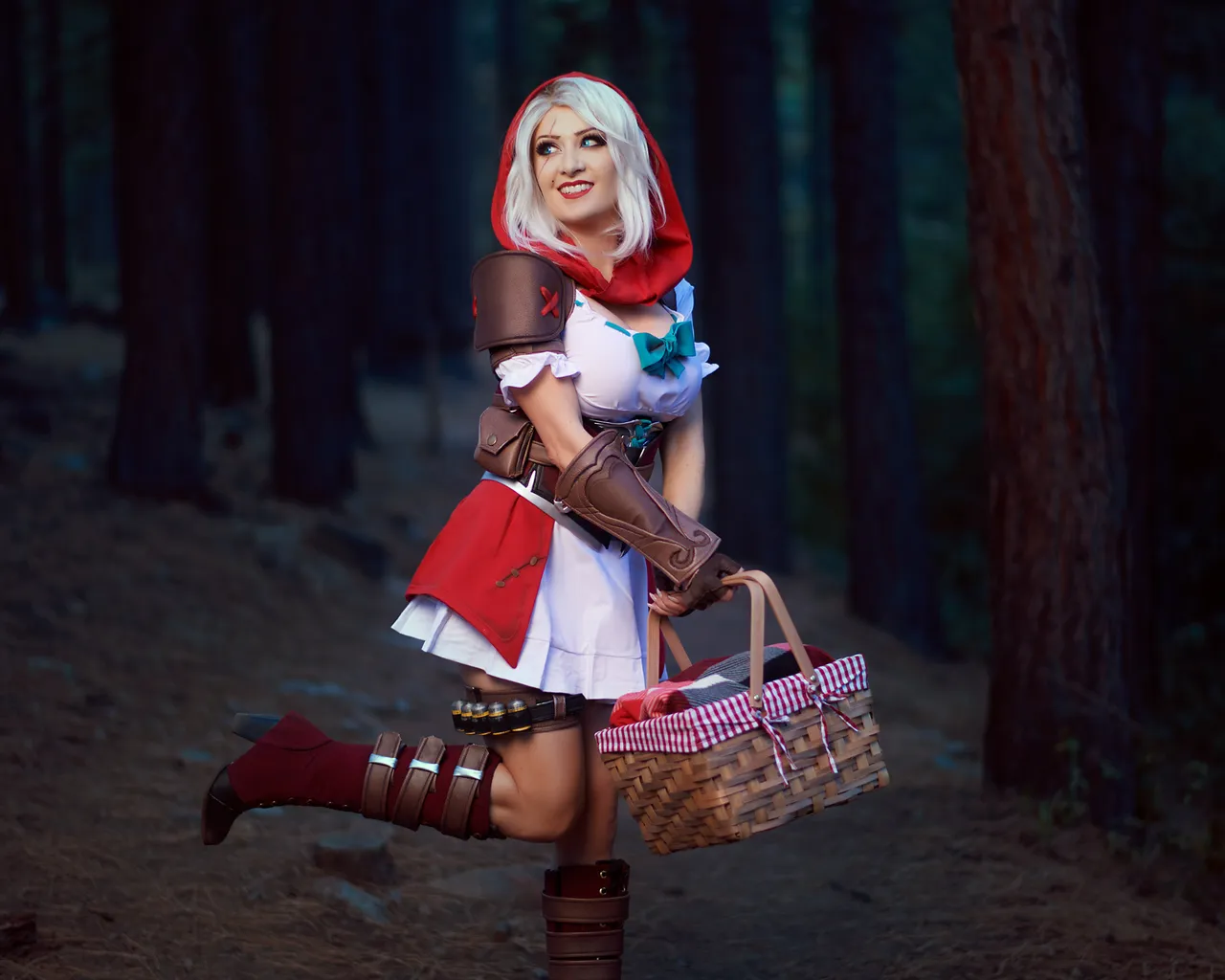Kate Sarkissian - Little Red Riding Hood Kate Sarkissian - Little Red Riding Hood