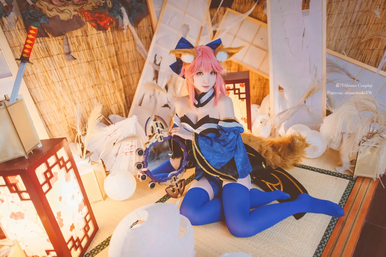 In front of Tamamo In front of Tamamo