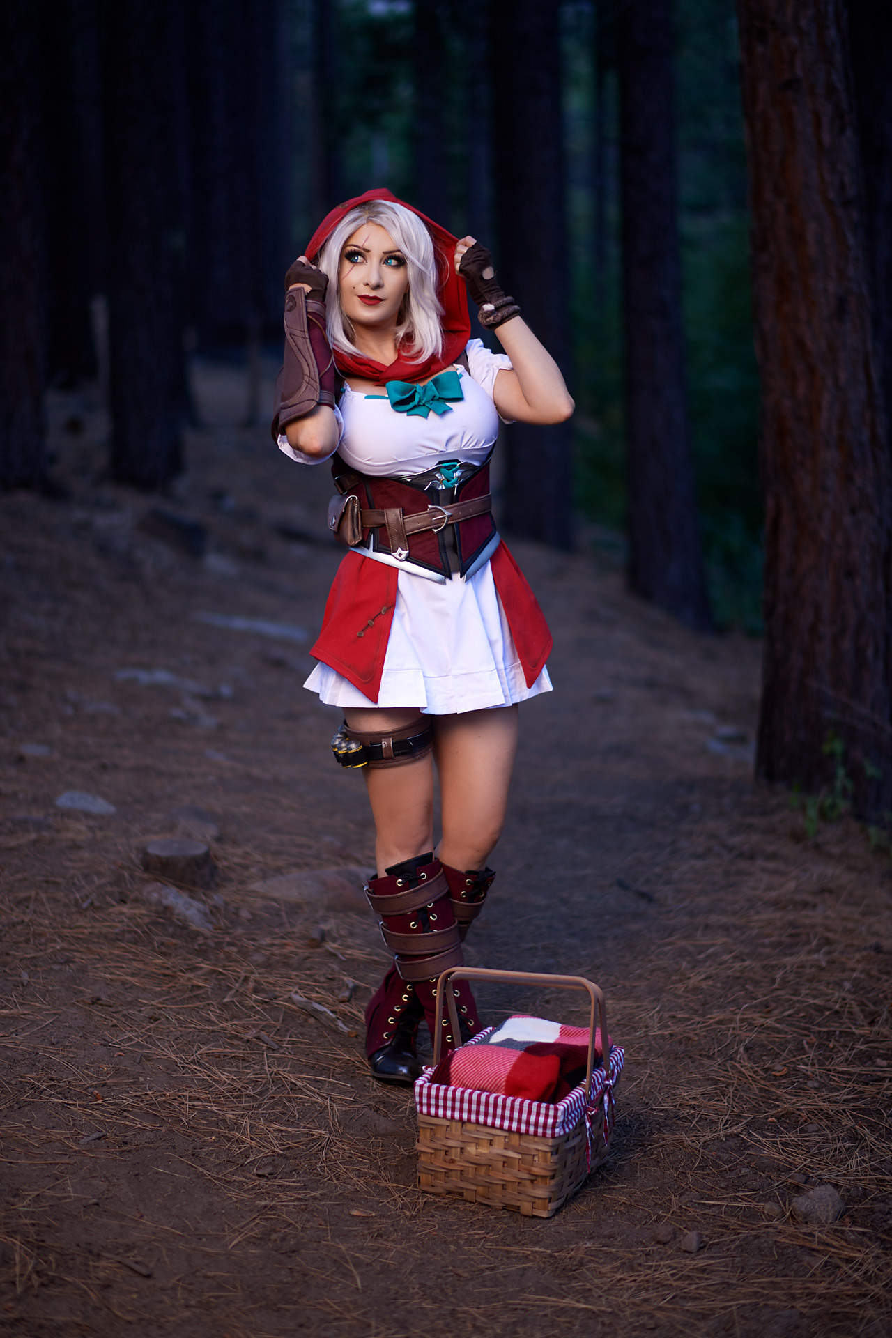 Kate Sarkissian - Little Red Riding Hood Kate Sarkissian - Little Red Riding Hood