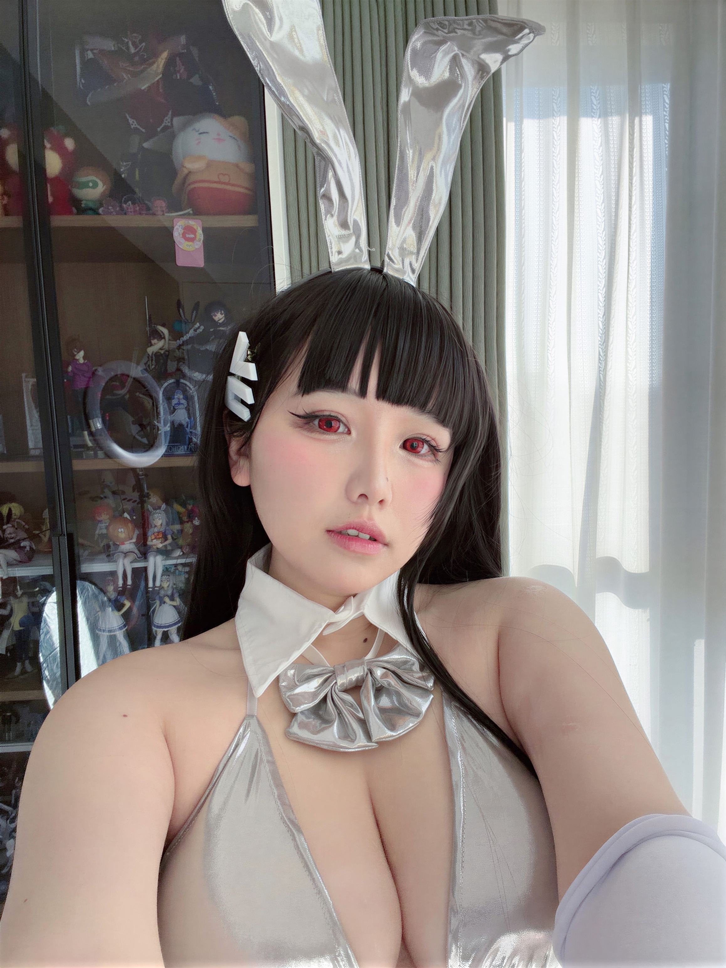 A Ban is very happy today - Blue Archive Tiaoyue Rion Silver Long Dress A Ban is very happy today - Blue Archive Tiaoyue Rion Silver Long Dress
