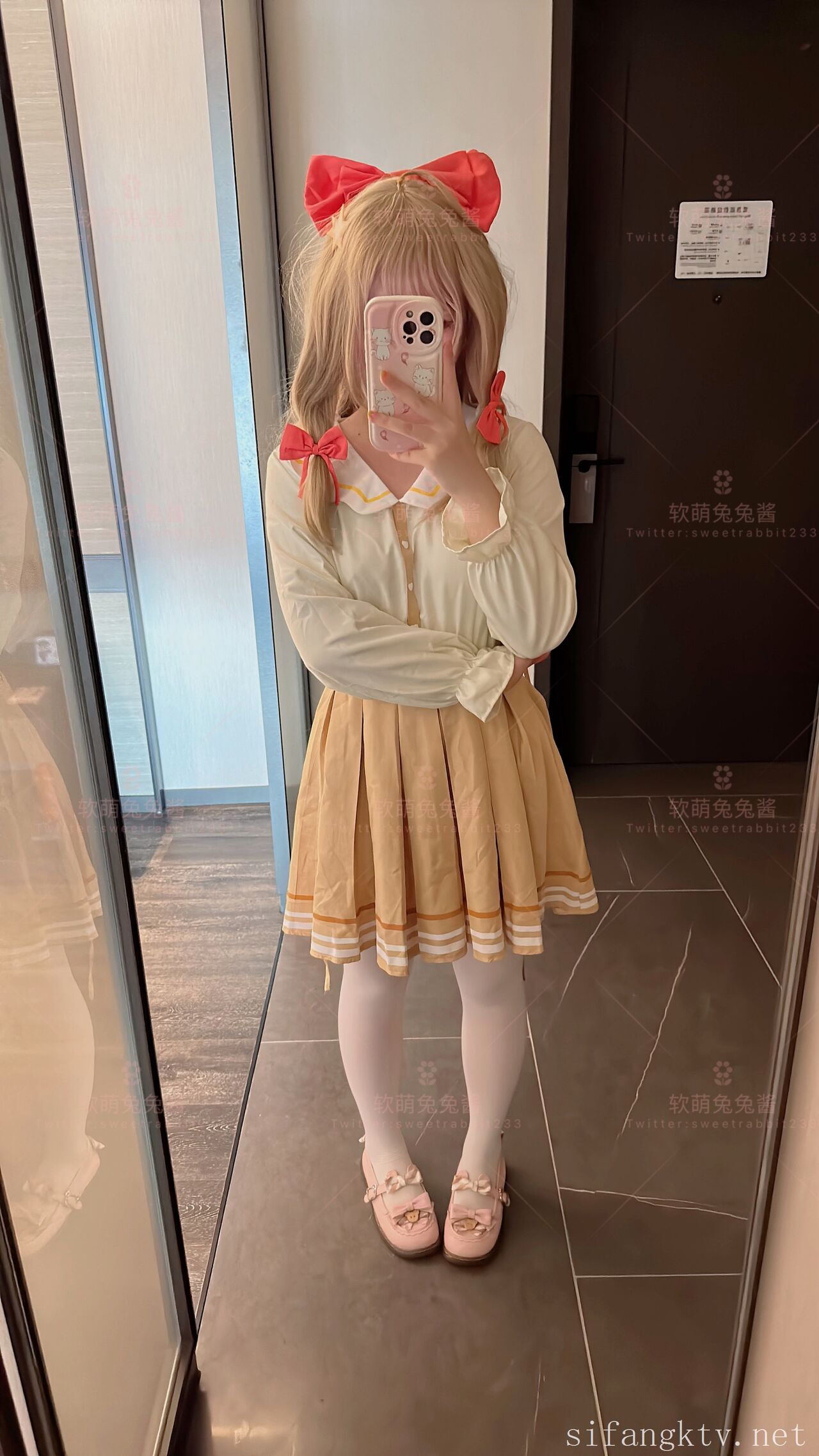 软萌兔兔酱 嘉然 嘉然今天吃什么 Vup/Vtuber 软萌兔兔酱 嘉然 嘉然今天吃什么 Vup/Vtuber