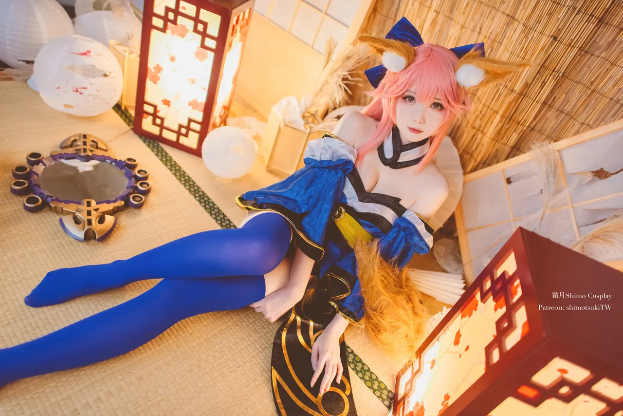 In front of Tamamo In front of Tamamo