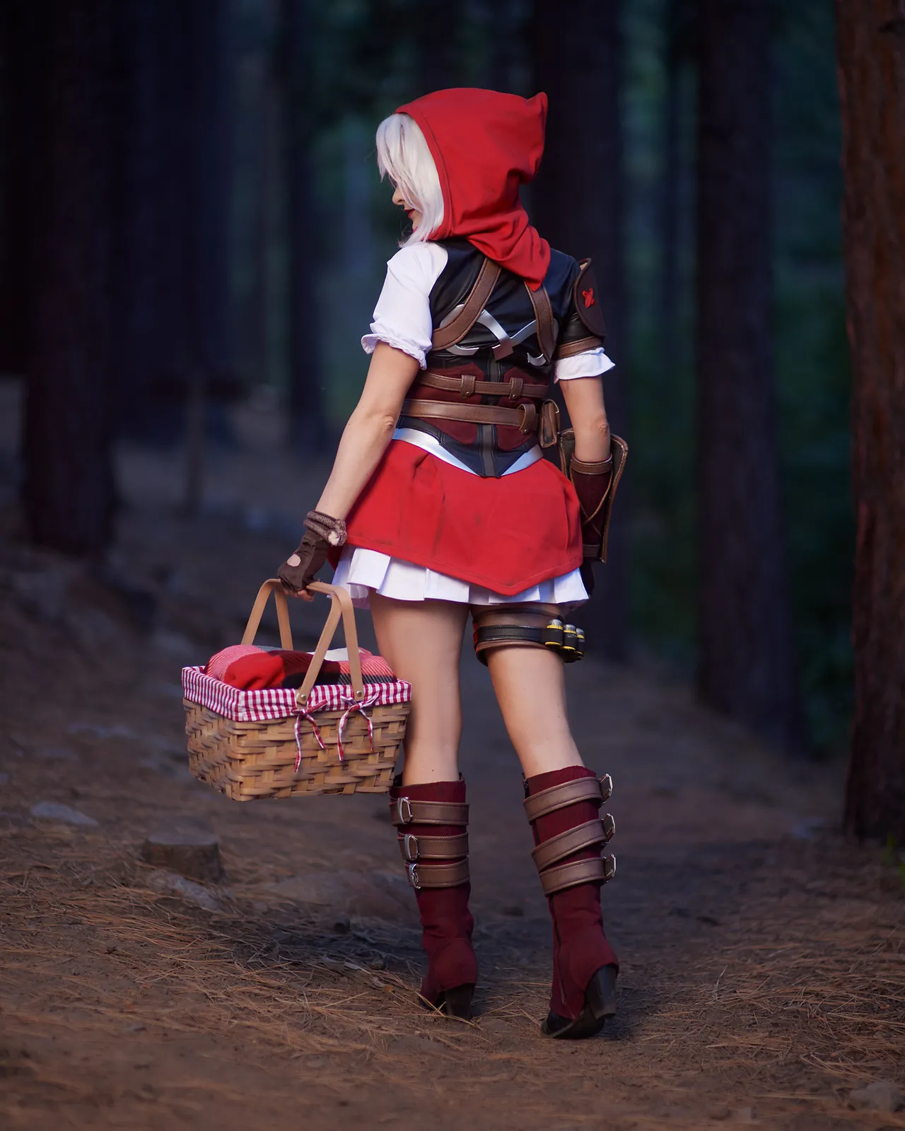 Kate Sarkissian - Little Red Riding Hood Kate Sarkissian - Little Red Riding Hood