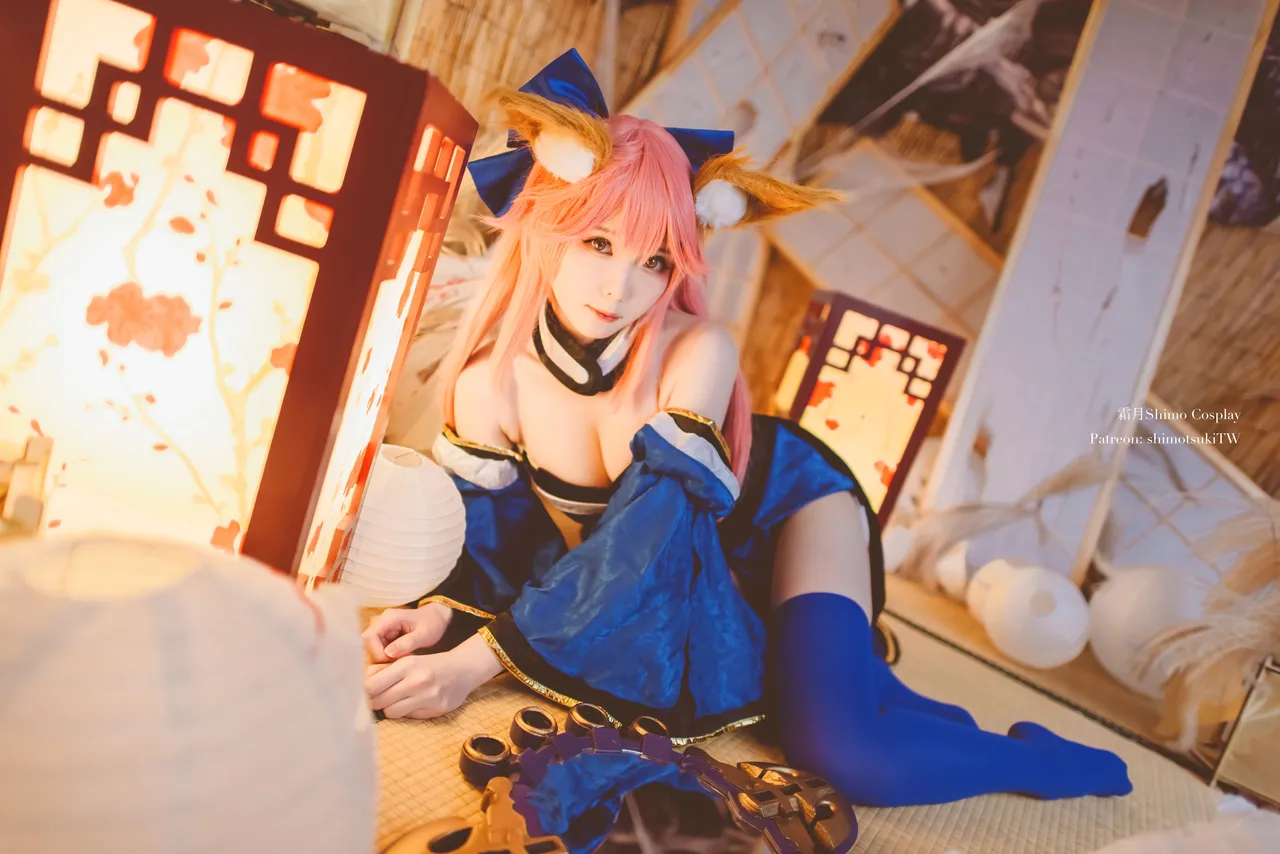 In front of Tamamo In front of Tamamo