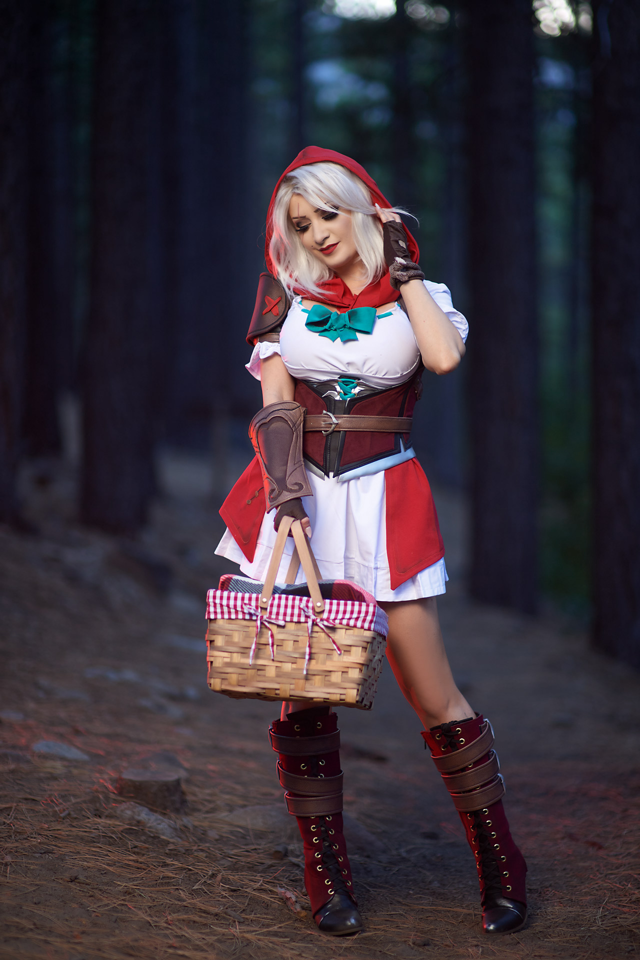 Kate Sarkissian - Little Red Riding Hood Kate Sarkissian - Little Red Riding Hood