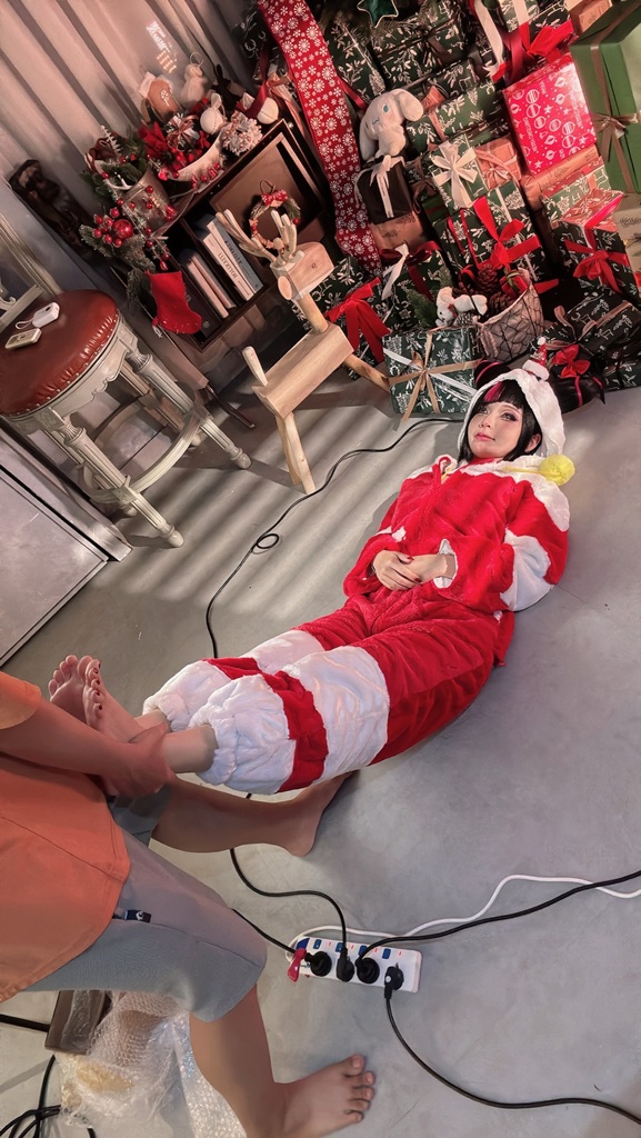 Umeko J – Juri Han Xmas Umeko J – Juri Han Xmas