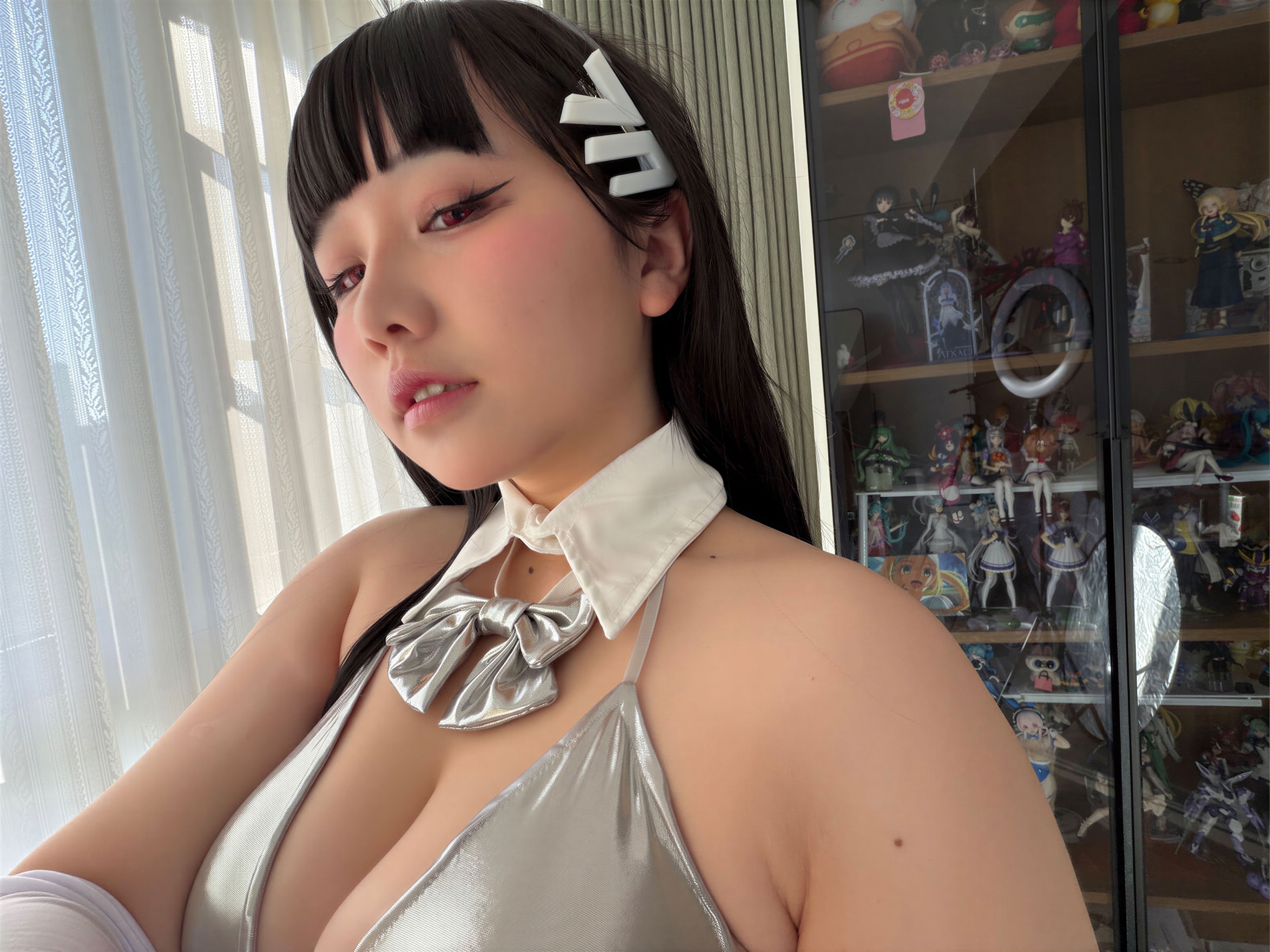 A Ban is very happy today - Blue Archive Tiaoyue Rion Silver Long Dress A Ban is very happy today - Blue Archive Tiaoyue Rion Silver Long Dress