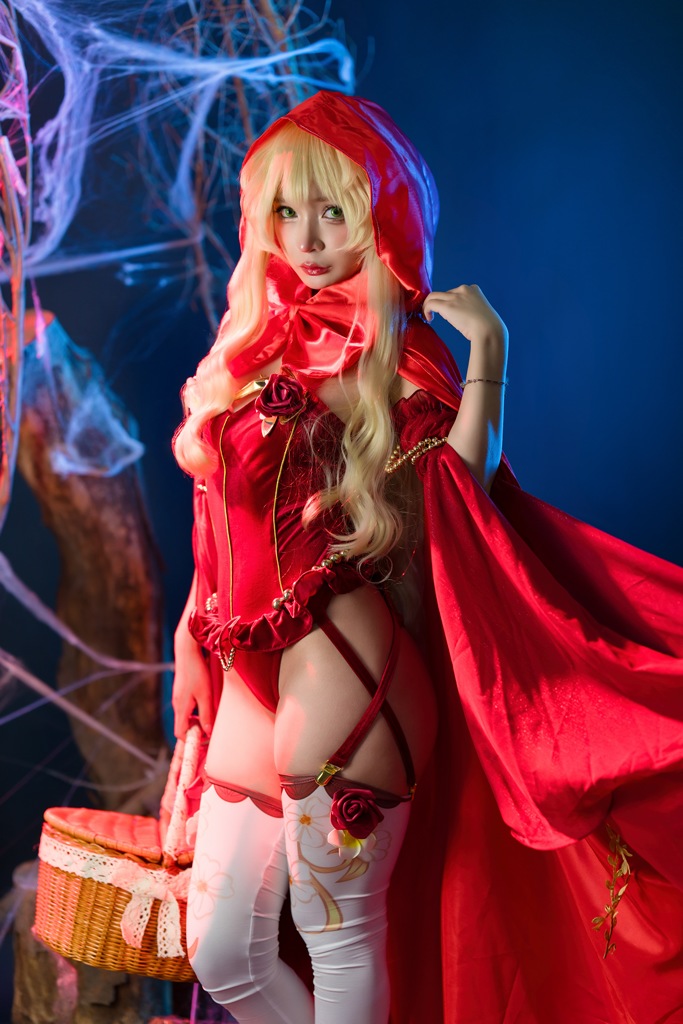 Umeko J – Little Red Riding Hood Umeko J – Little Red Riding Hood