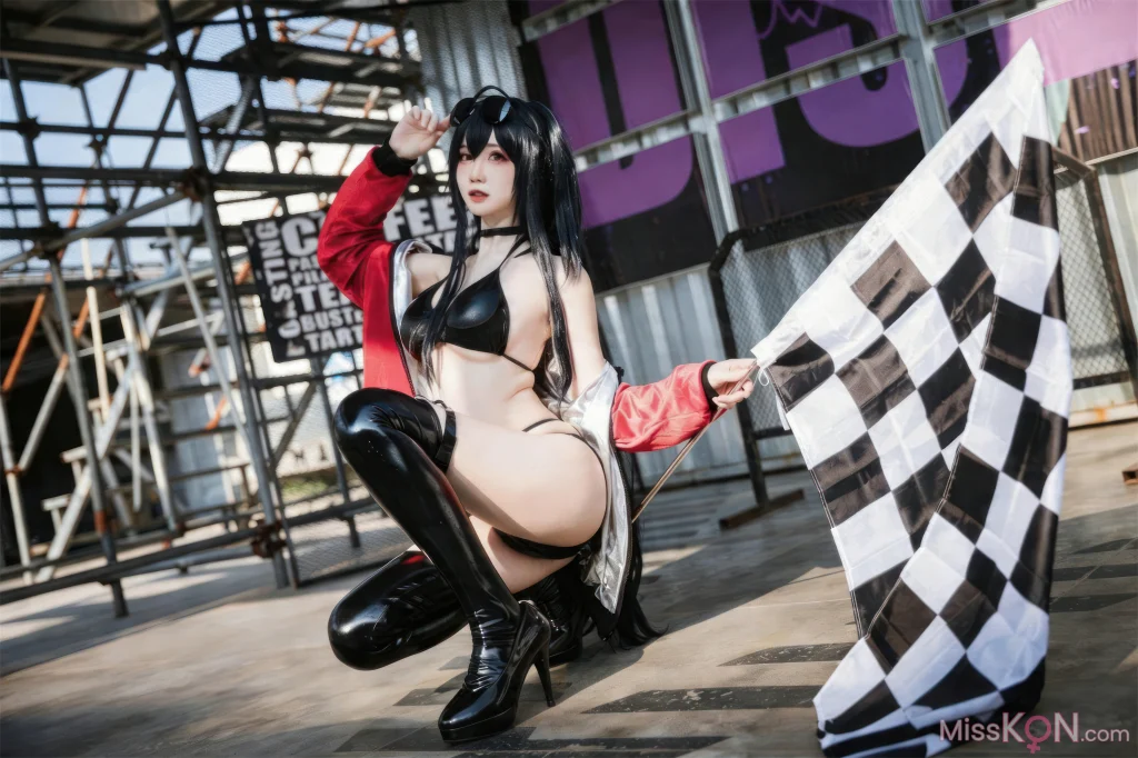 Coser@ Warm Charcoal: Azur Lane Taihou Racing Suit (32 photos) Coser@ Warm Charcoal: Azur Lane Taihou Racing Suit (32 photos)