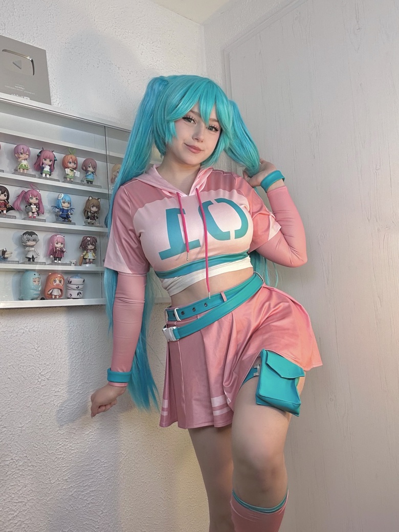 Upminaa - Miku 5 Upminaa - Miku 5