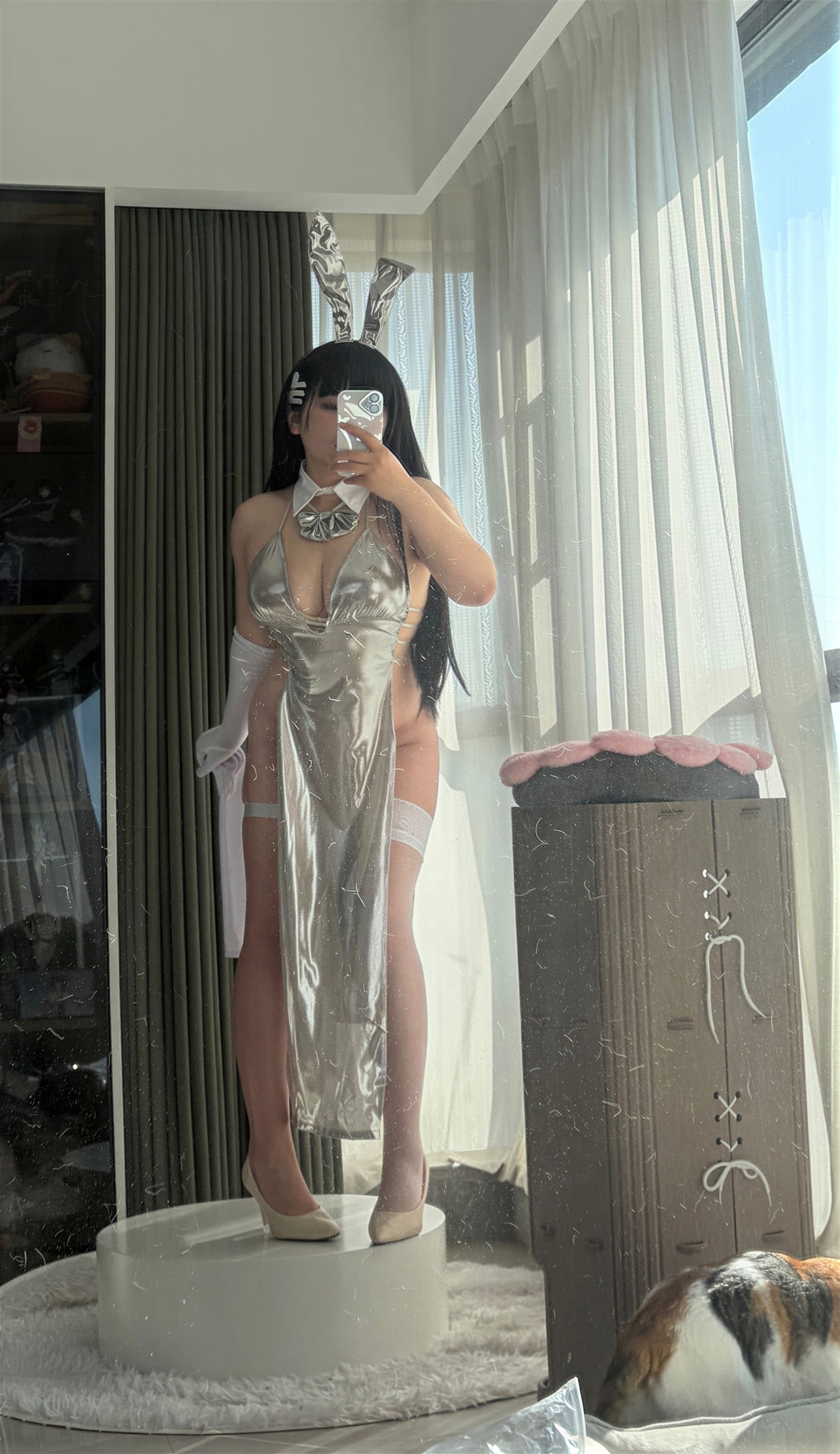 A Ban is very happy today - Blue Archive Tiaoyue Rion Silver Long Dress A Ban is very happy today - Blue Archive Tiaoyue Rion Silver Long Dress
